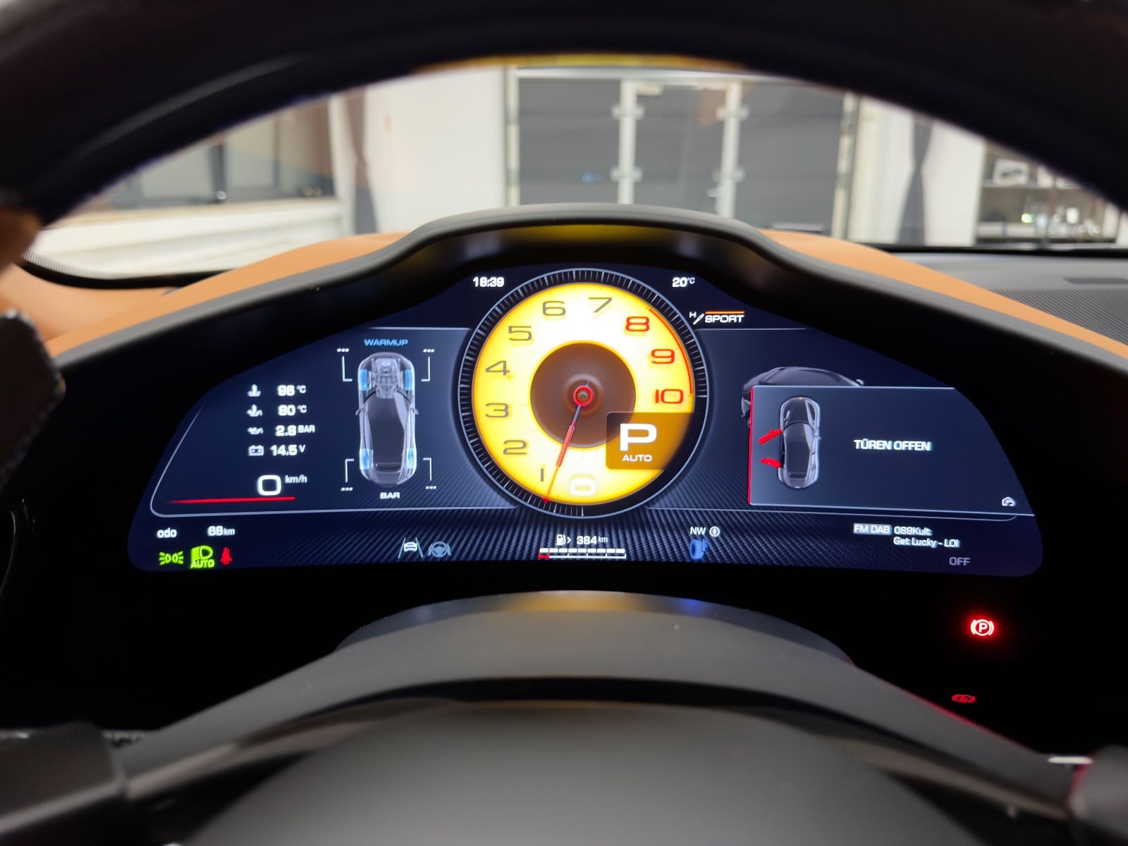 Fahrzeugabbildung Ferrari PUROSANGUE CARBON EXT&INT MASSAGE PANO MY26 FULL