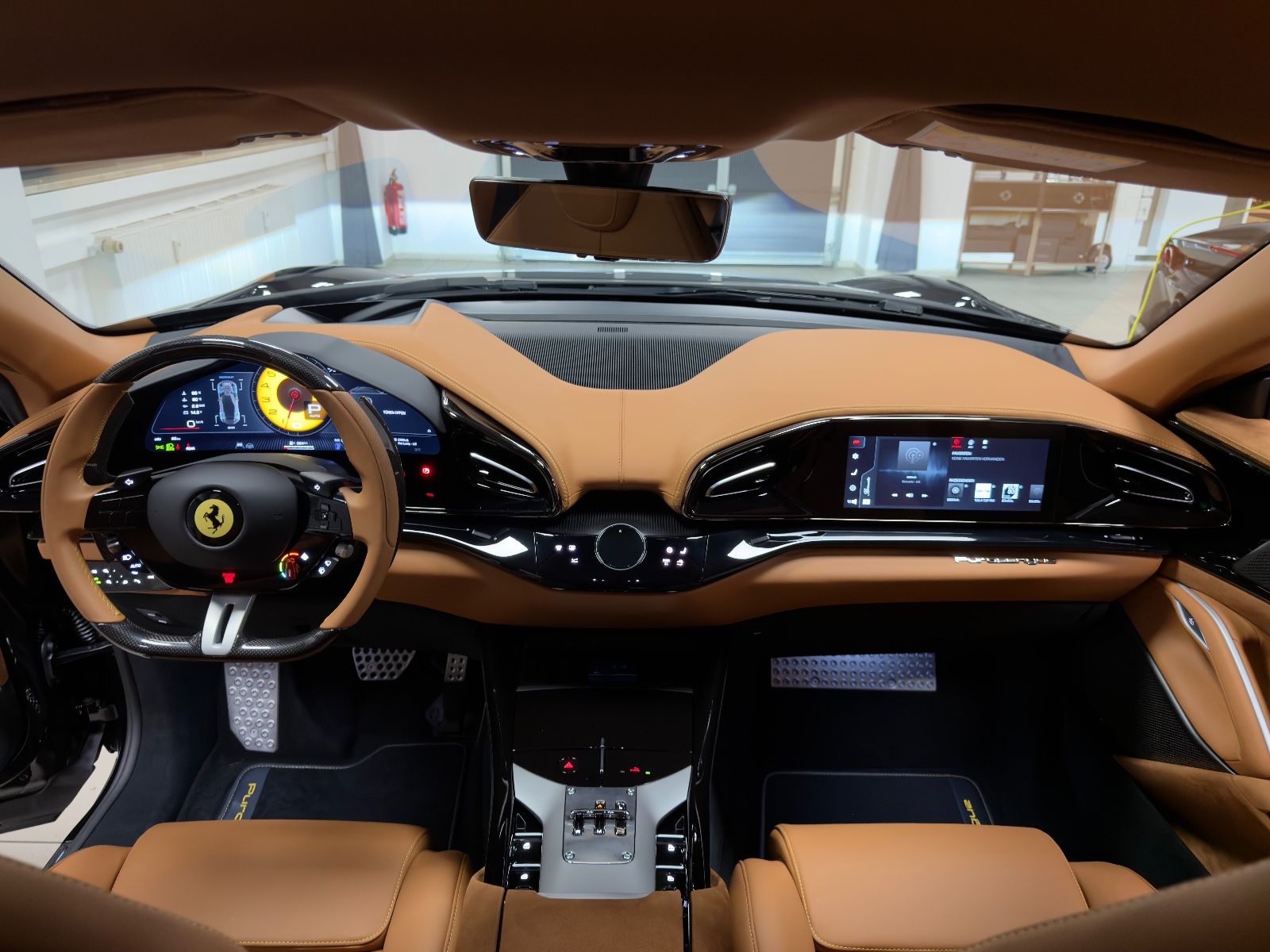 Fahrzeugabbildung Ferrari PUROSANGUE CARBON EXT&INT MASSAGE PANO MY26 FULL