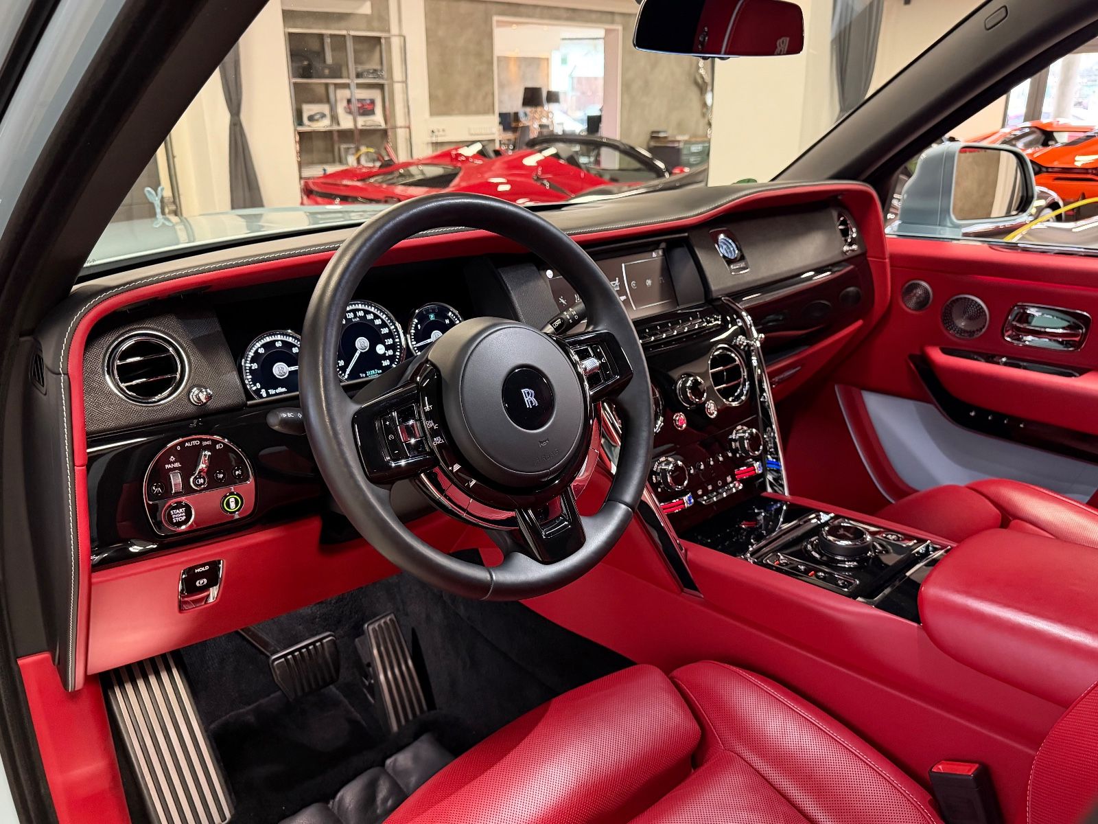 Fahrzeugabbildung Rolls-Royce CULLINAN NOVITEC OVERDOSE BESPOKE EXECUTIV FULL!