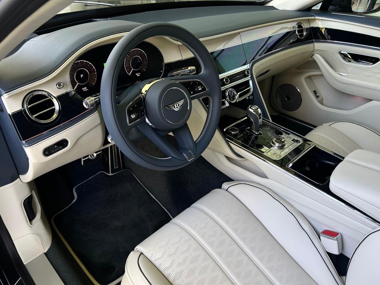 Fahrzeugabbildung Bentley FLYING SPUR SPEED FIRST EDITION BUSINESS 4SEAT!