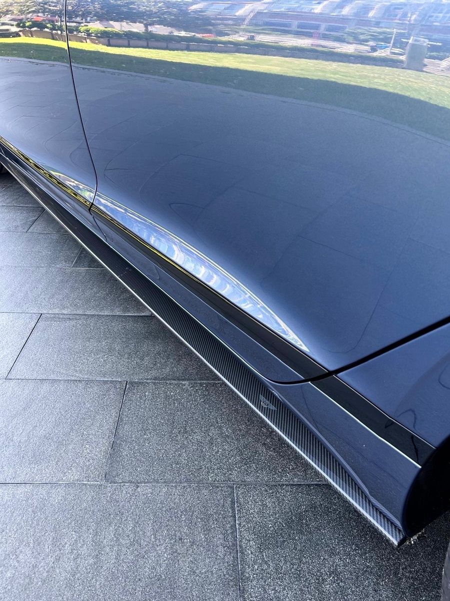 Fahrzeugabbildung Bentley FLYING SPUR SPEED W12 MULLINER CARBON FULLOPTION