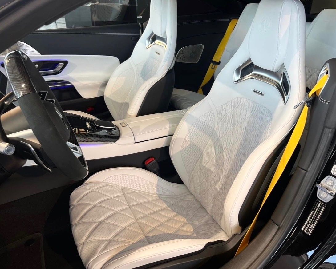 Fahrzeugabbildung Mercedes-Benz AMG GT 63 PRO 612PS CARBON EXT&INT LIFT FULLOPT!