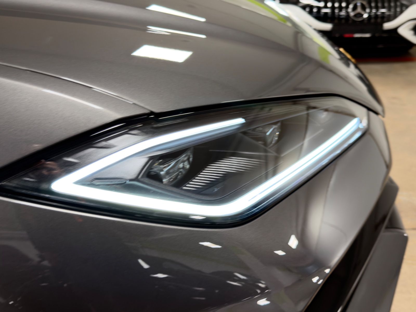 Fahrzeugabbildung Lamborghini URUS SE MASSAGE HEADUP B&O PANO STYLEPACK FULL