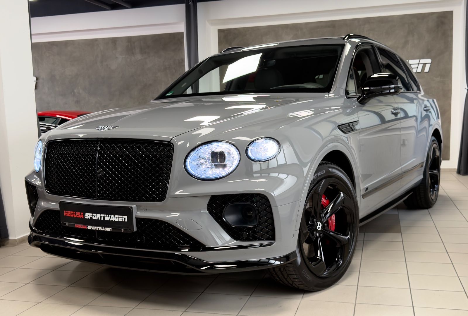 Bentley BENTAYGA V8 S CARBON NAIM MASSAGE PANO FULL!