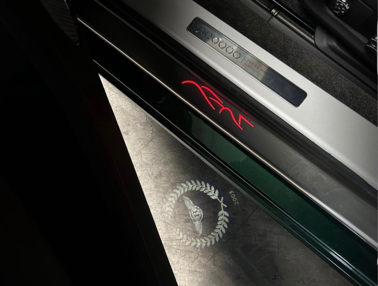 Fahrzeugabbildung Bentley CONTINENTAL GT LE MANS EDITION 1 of 48 FULLOPT!