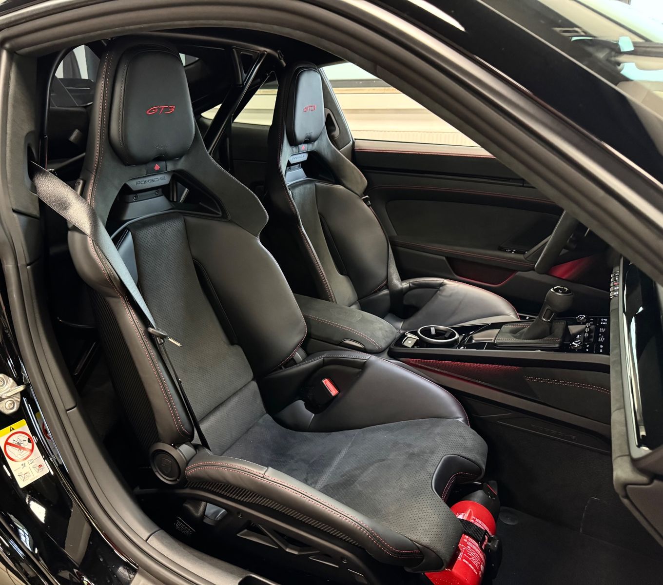 Fahrzeugabbildung Porsche 992 GT3 FACELIFT PDK CLUBSPORT CARBONSEAT NEWCAR