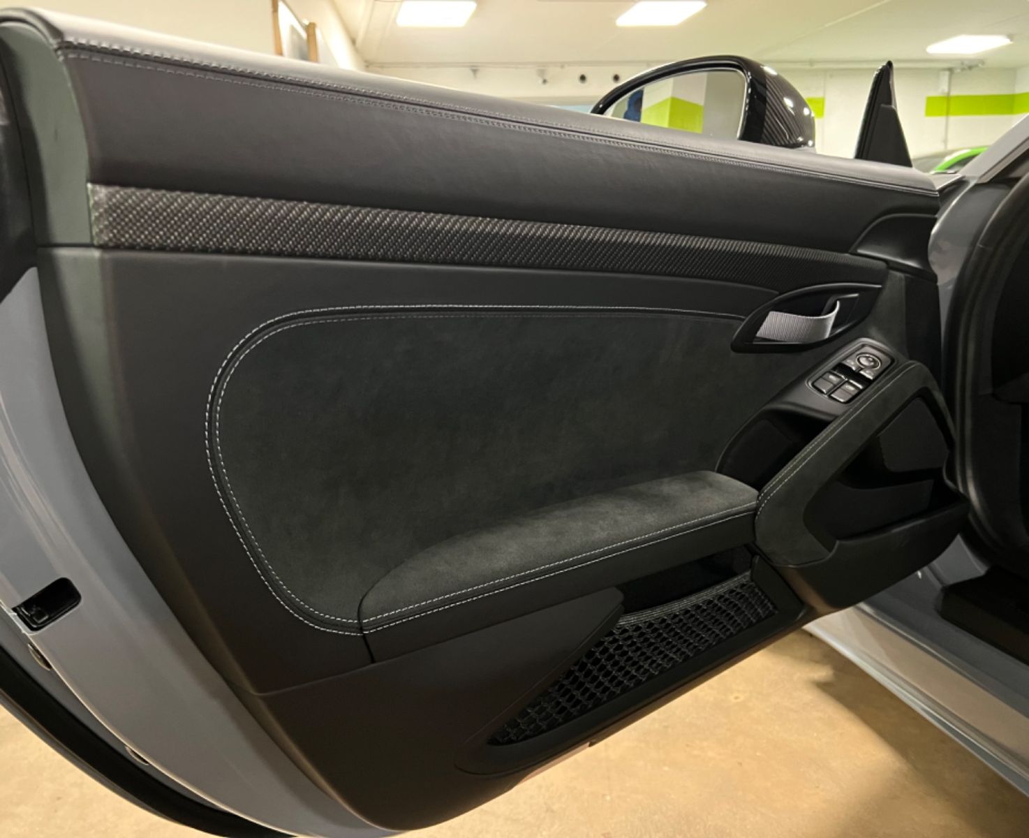 Fahrzeugabbildung Porsche CAYMAN GT4RS WEISSACH CLUBSPORT CERAMIC NEW!!!