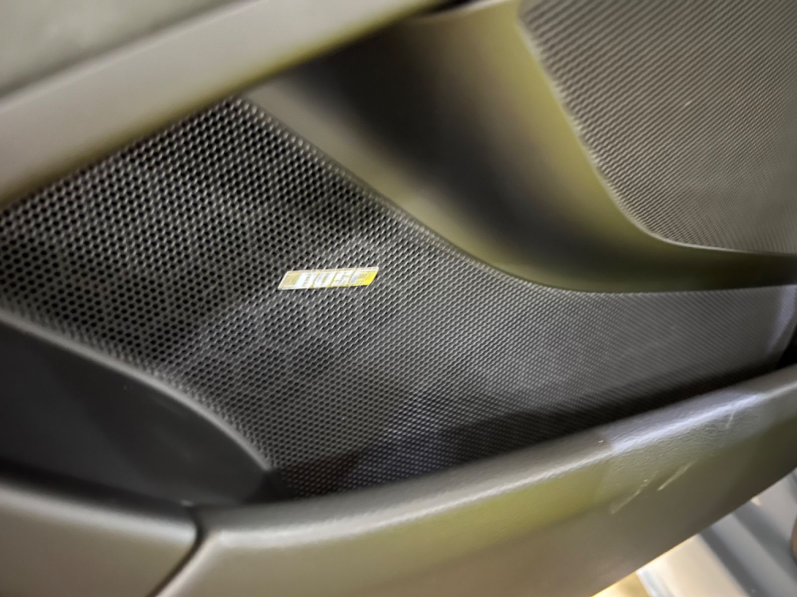 Fahrzeugabbildung Porsche CAYMAN GT4RS WEISSACH CLUBSPORT CERAMIC NEW!!!