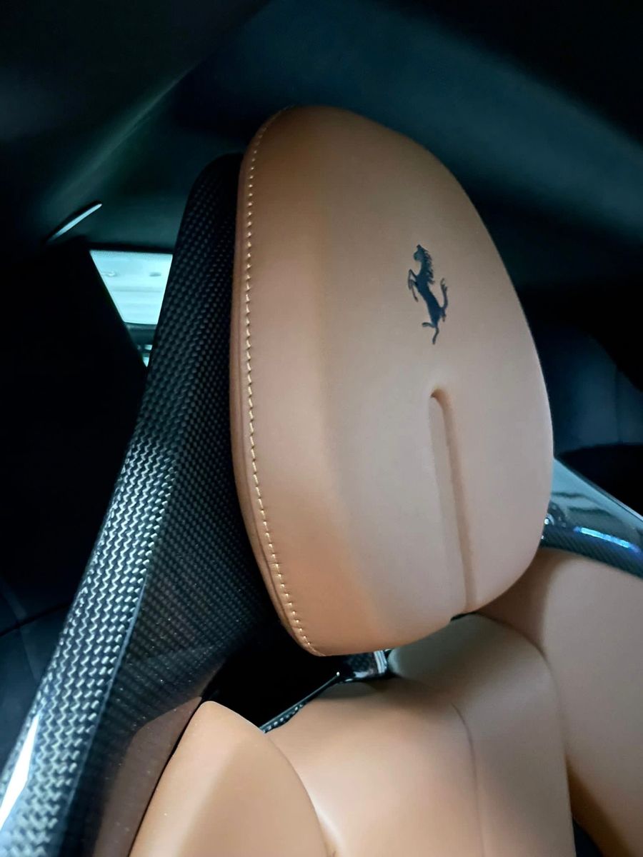 Fahrzeugabbildung Ferrari SF90 STRADALE NOVITEC RACINGSEAT CARBONPACK FULL