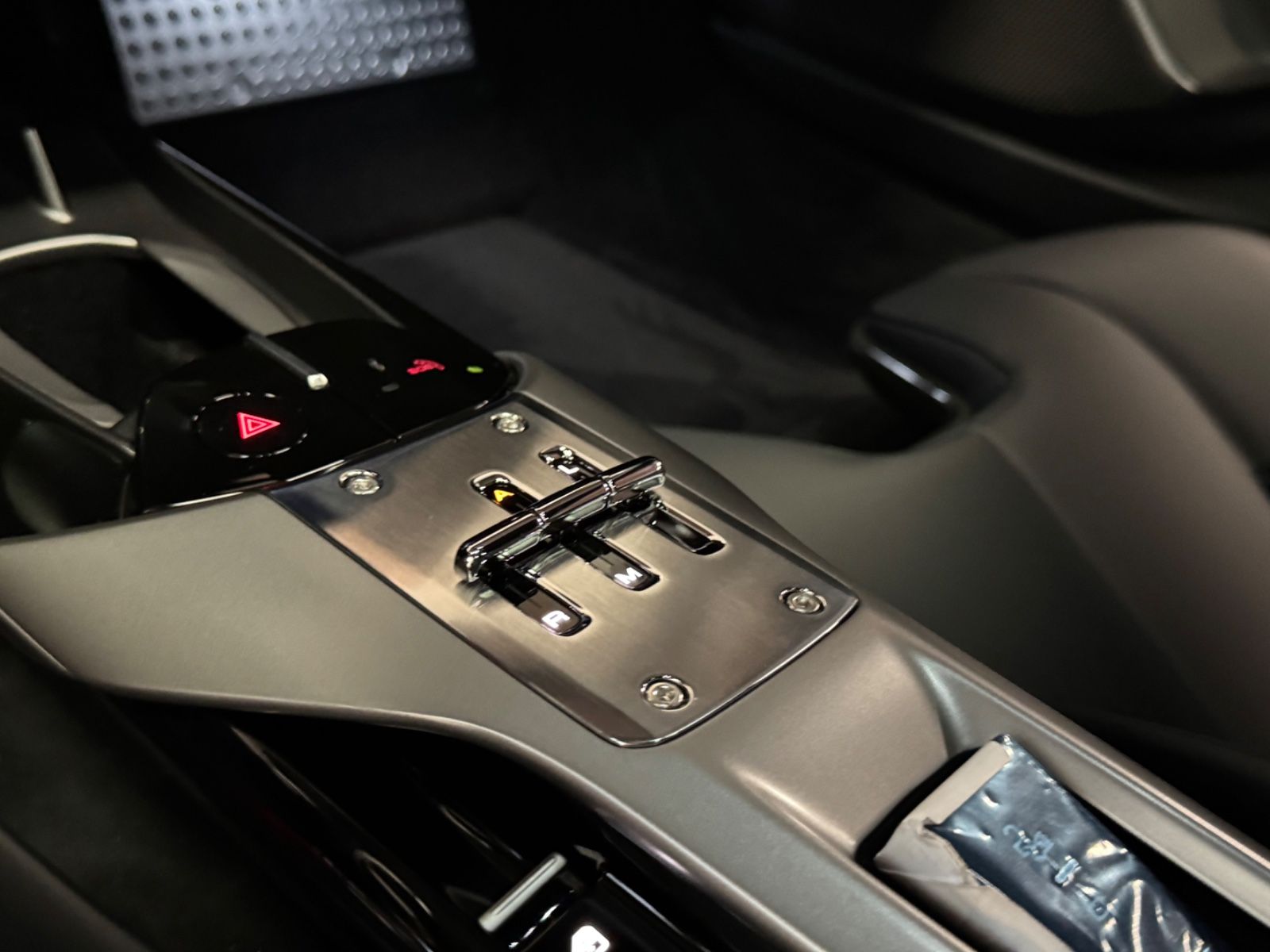 Fahrzeugabbildung Ferrari 12 Cilindri COUPE CARBON EXT&INT CARBONSEAT FULL