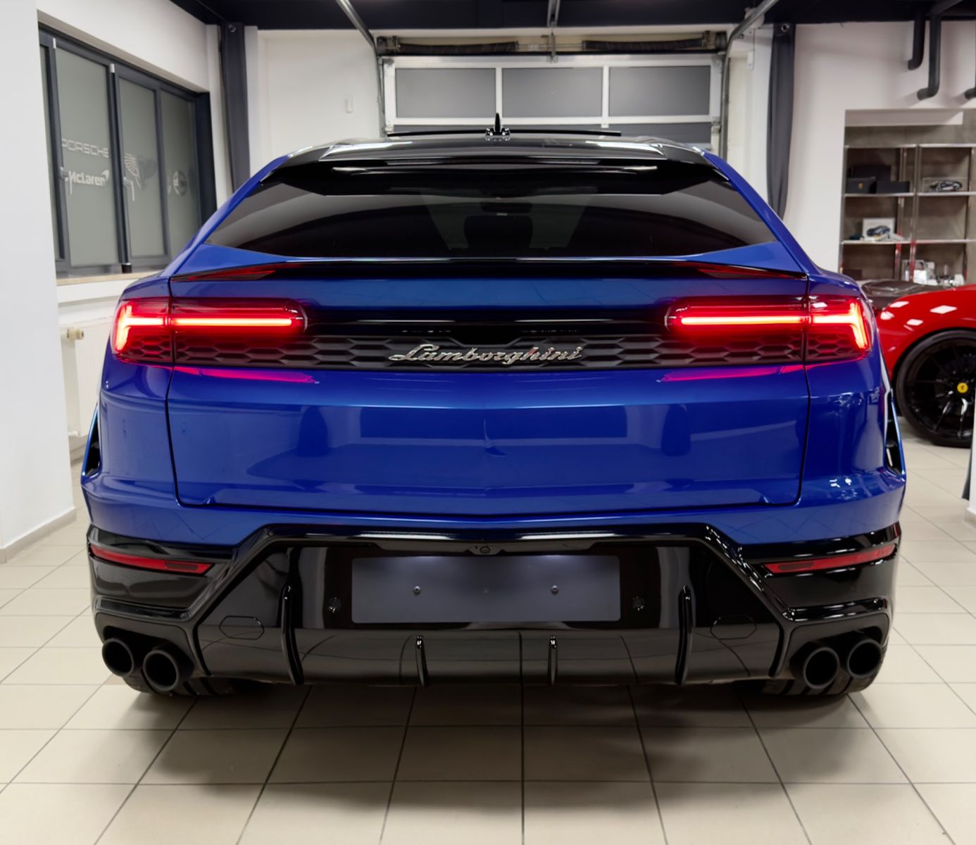 Fahrzeugabbildung Lamborghini URUS SE CARBON B&O MASSAGE PANO HEADUP FULLOPT!!