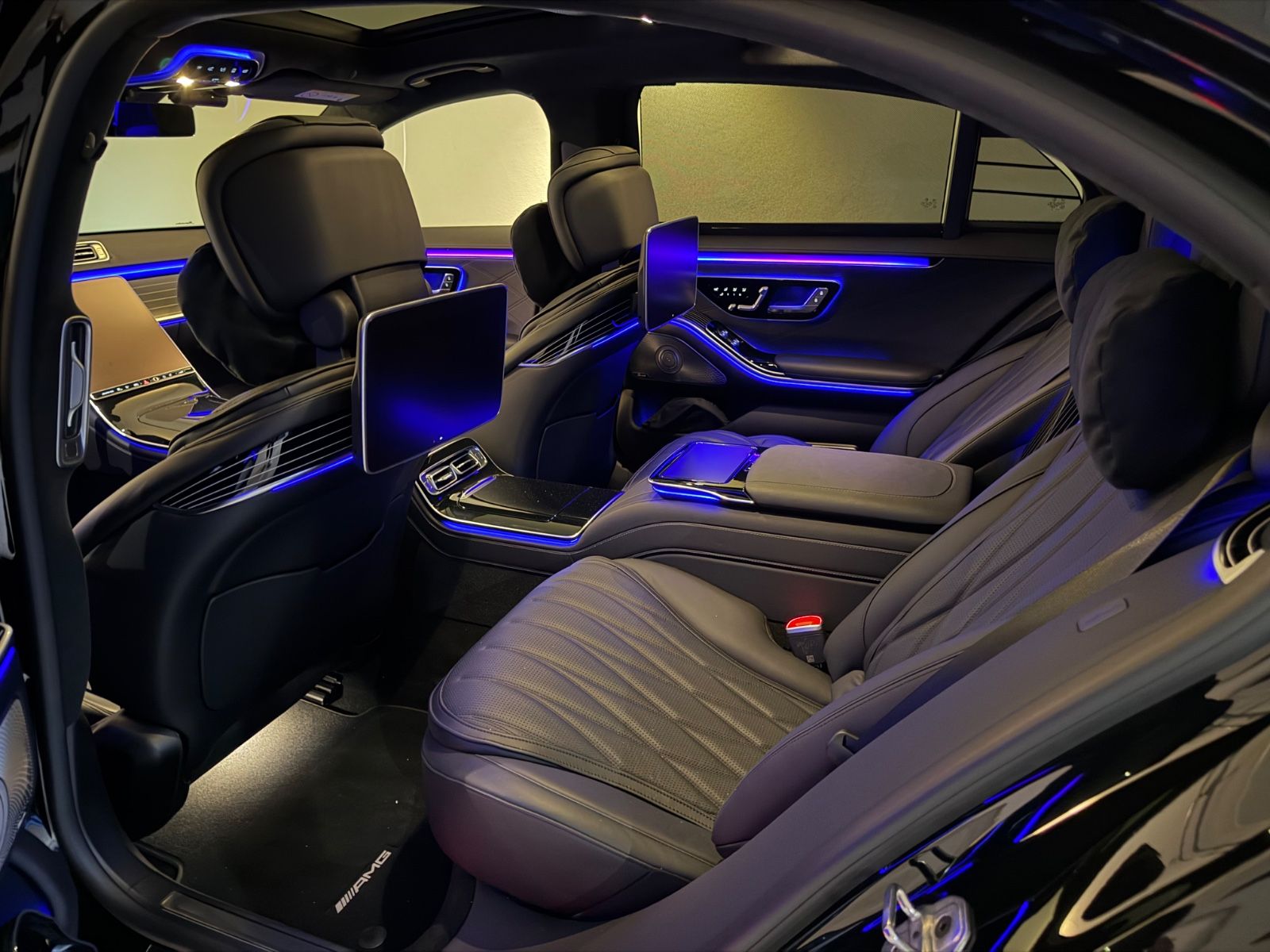 Fahrzeugabbildung Mercedes-Benz S 63 AMG e 4M+ L CERAMIC CARBON FIRSTCLASS FULL!