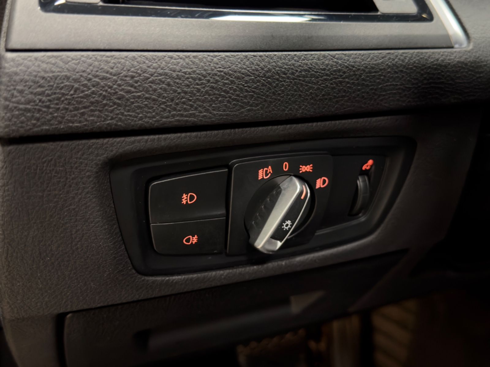 Fahrzeugabbildung BMW 220 d CABRIO SPORT LINE LEDER NAVI BUSINESS PACK