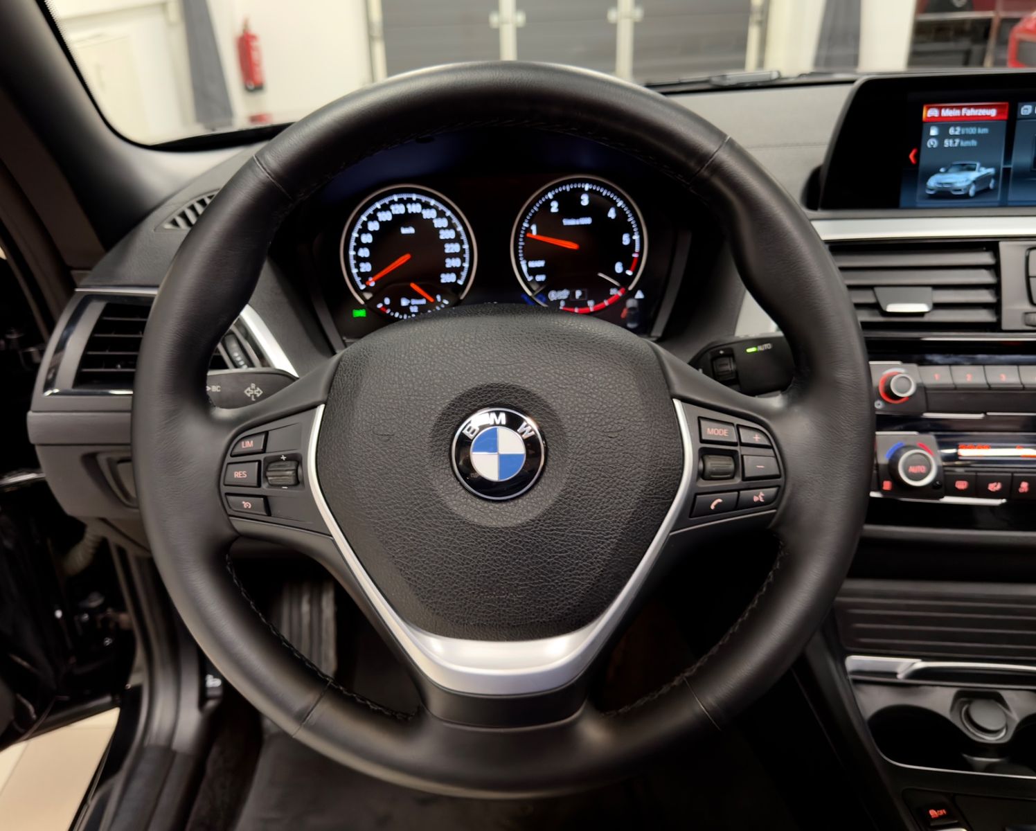 Fahrzeugabbildung BMW 220 d CABRIO SPORT LINE LEDER NAVI BUSINESS PACK