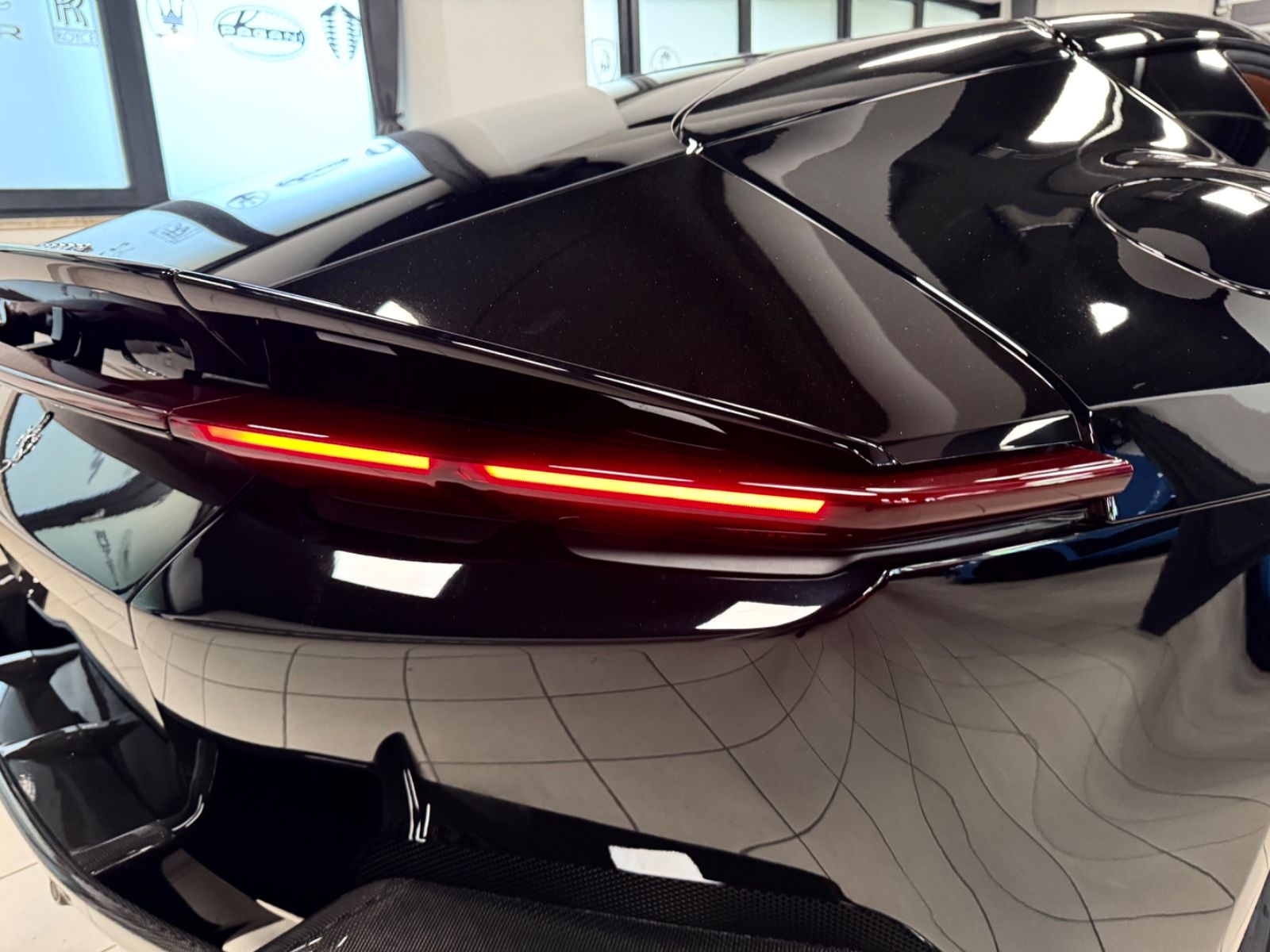 Fahrzeugabbildung Ferrari 12CILINDRI NOVITEC EINZELSTÜCK CARBON FULLOPT!