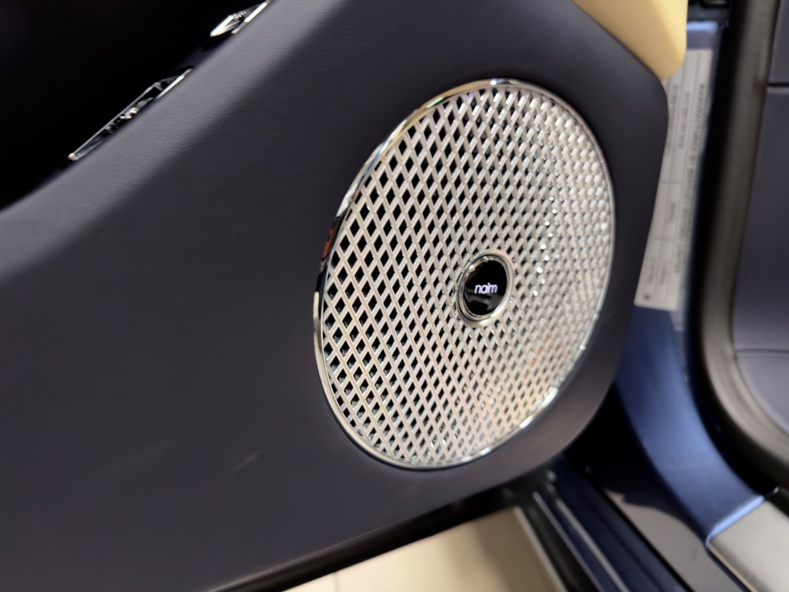 Fahrzeugabbildung Bentley FLYING SPUR SPEED W12 MULLINER CARBON FULLOPTION