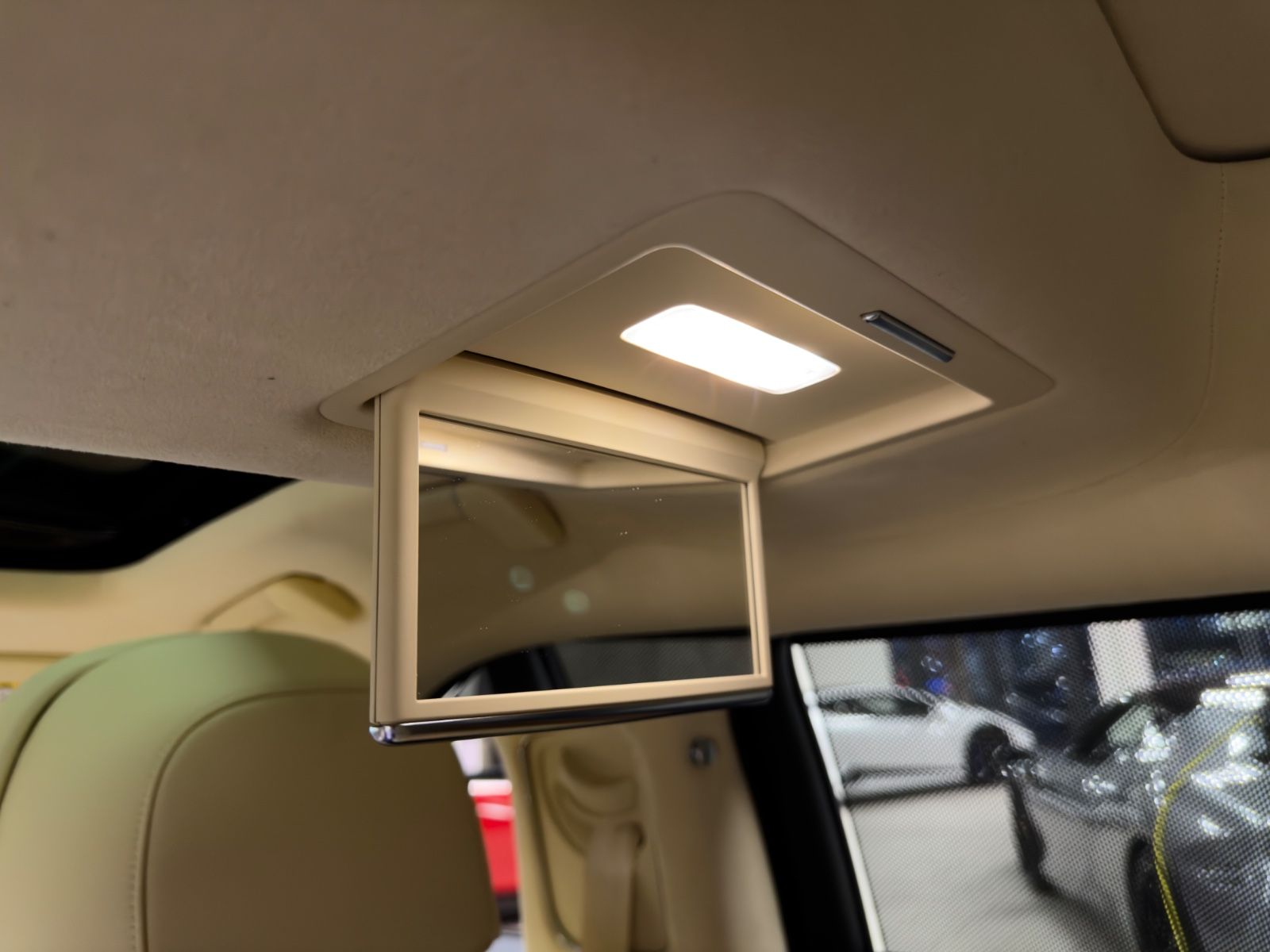 Fahrzeugabbildung Bentley FLYING SPUR SPEED W12 MULLINER CARBON FULLOPTION