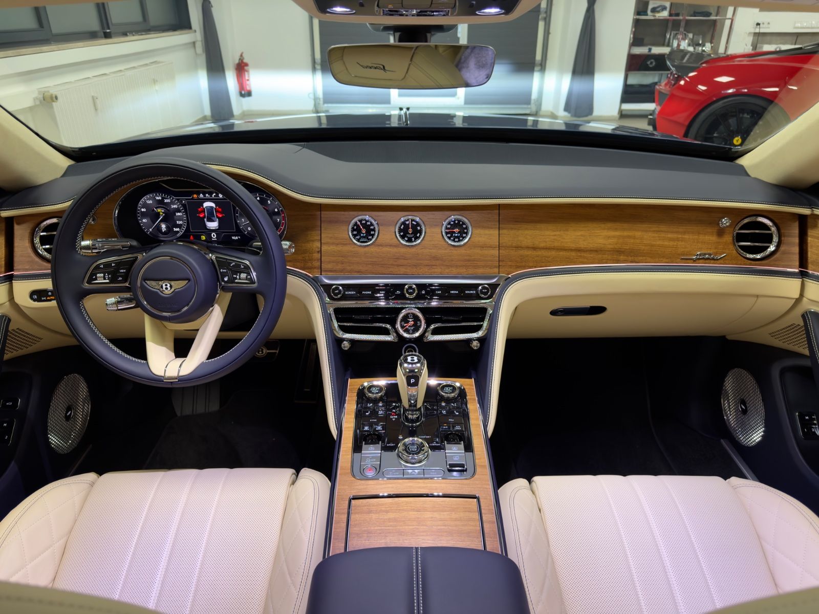 Fahrzeugabbildung Bentley FLYING SPUR SPEED W12 MULLINER CARBON FULLOPTION