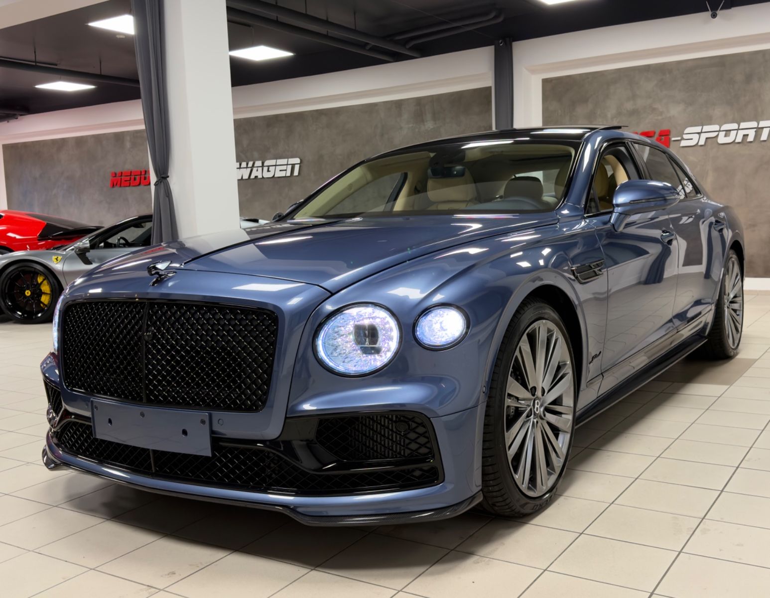 Fahrzeugabbildung Bentley FLYING SPUR SPEED W12 MULLINER CARBON FULLOPTION