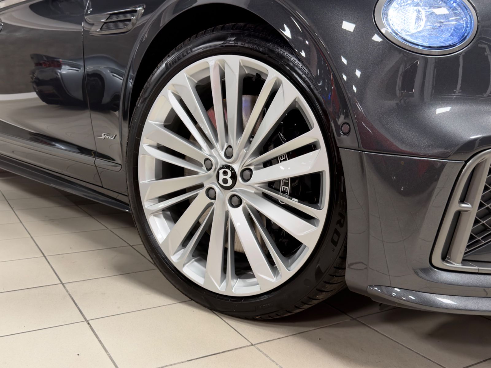 Fahrzeugabbildung Bentley FLYING SPUR SPEED FIRST EDITION BUSINESS 4SEAT!