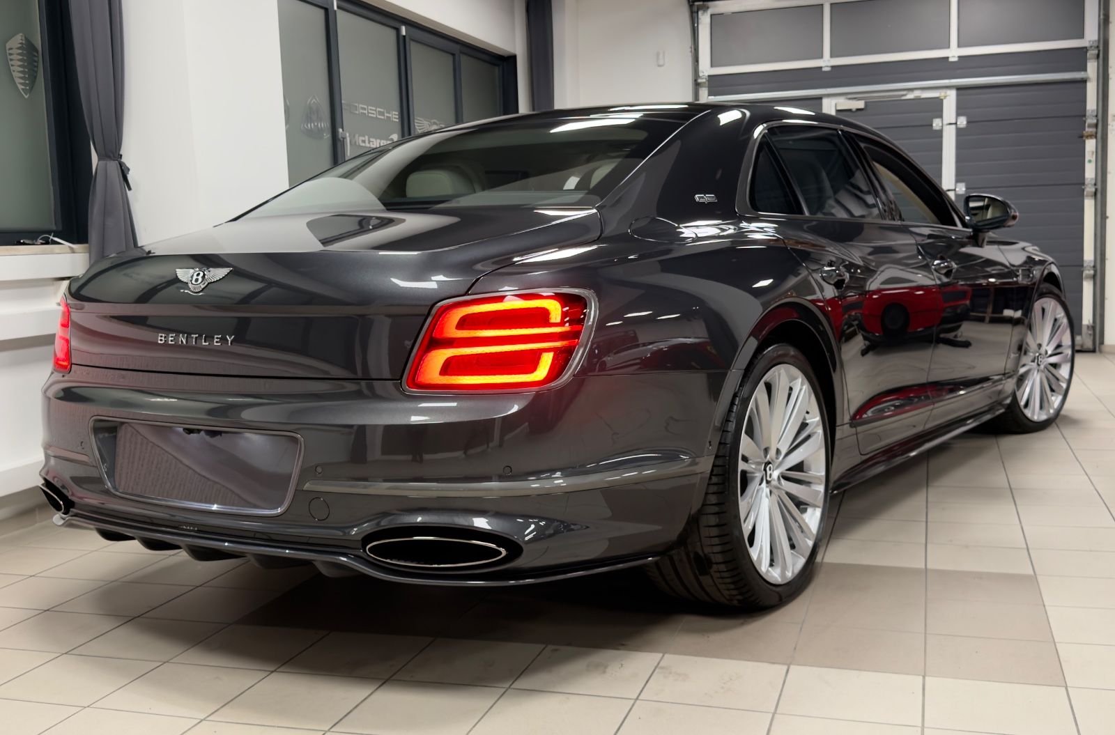 Fahrzeugabbildung Bentley FLYING SPUR SPEED FIRST EDITION BUSINESS 4SEAT!