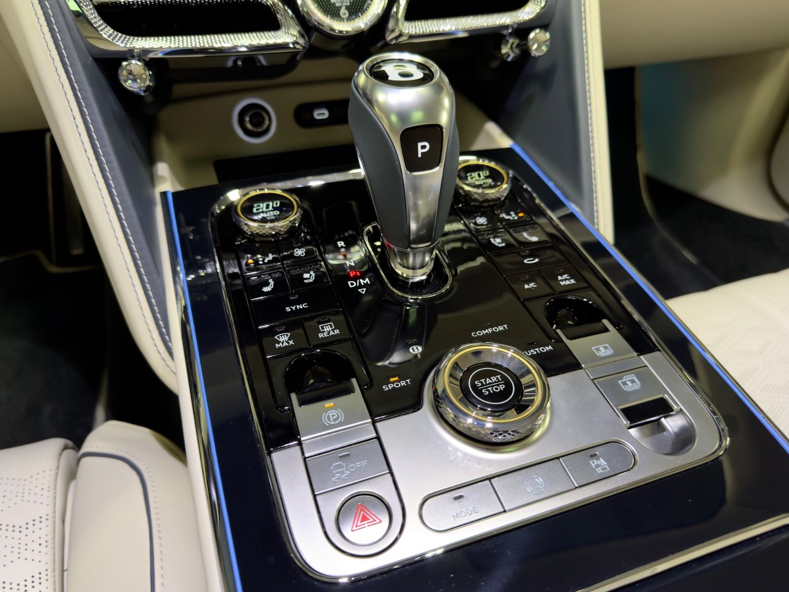 Fahrzeugabbildung Bentley FLYING SPUR SPEED FIRST EDITION BUSINESS 4SEAT!