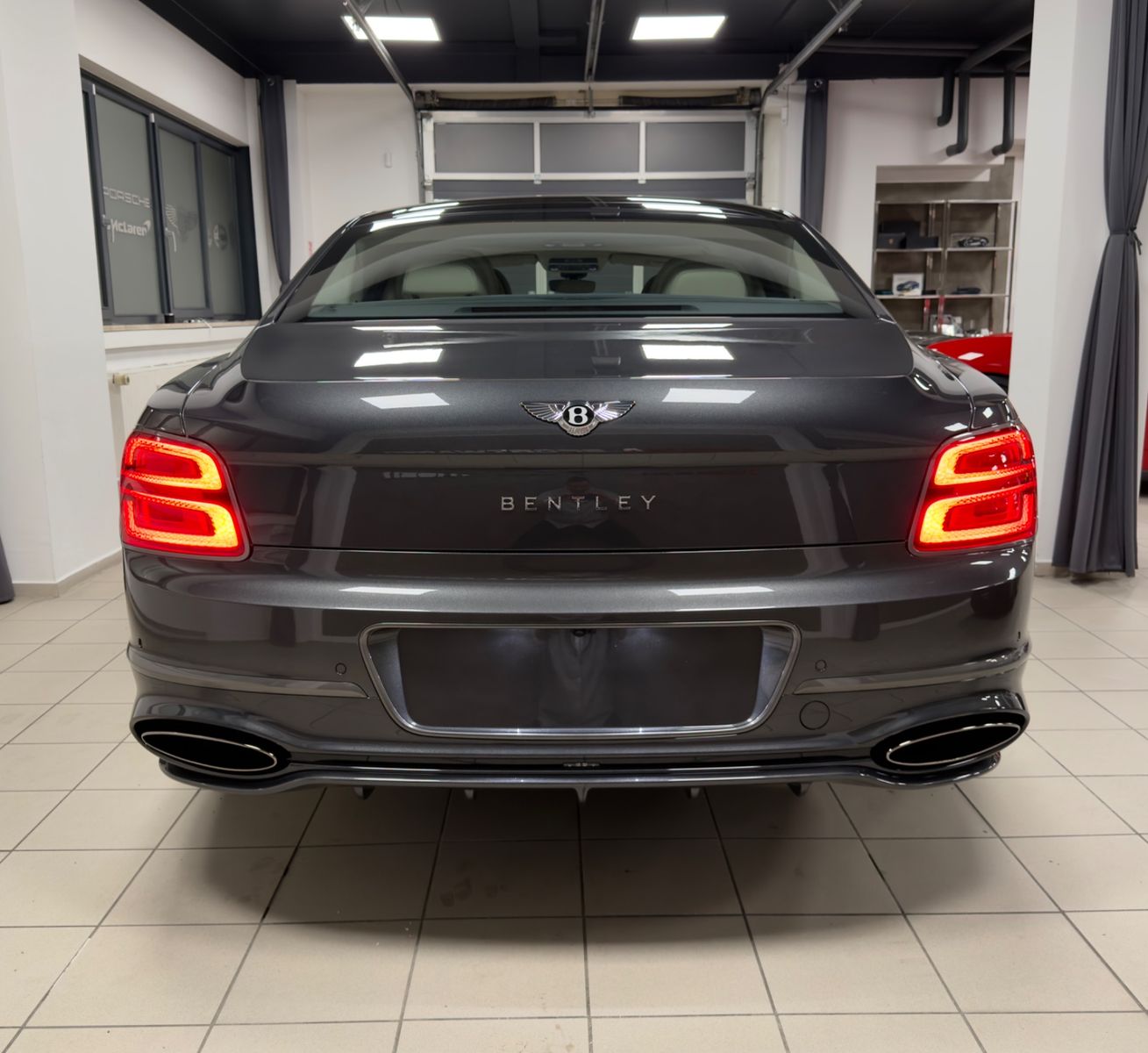 Fahrzeugabbildung Bentley FLYING SPUR SPEED FIRST EDITION BUSINESS 4SEAT!