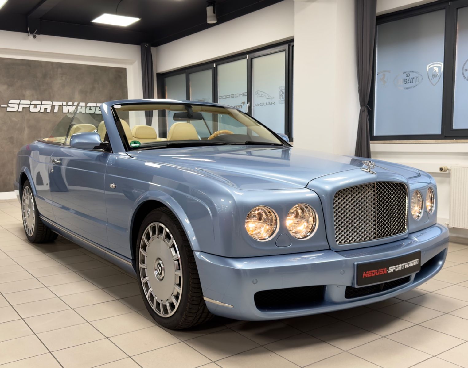 Fahrzeugabbildung Bentley AZURE CABRIO ONE OF ONE 29800KM SAMMLER TRAUM!!!