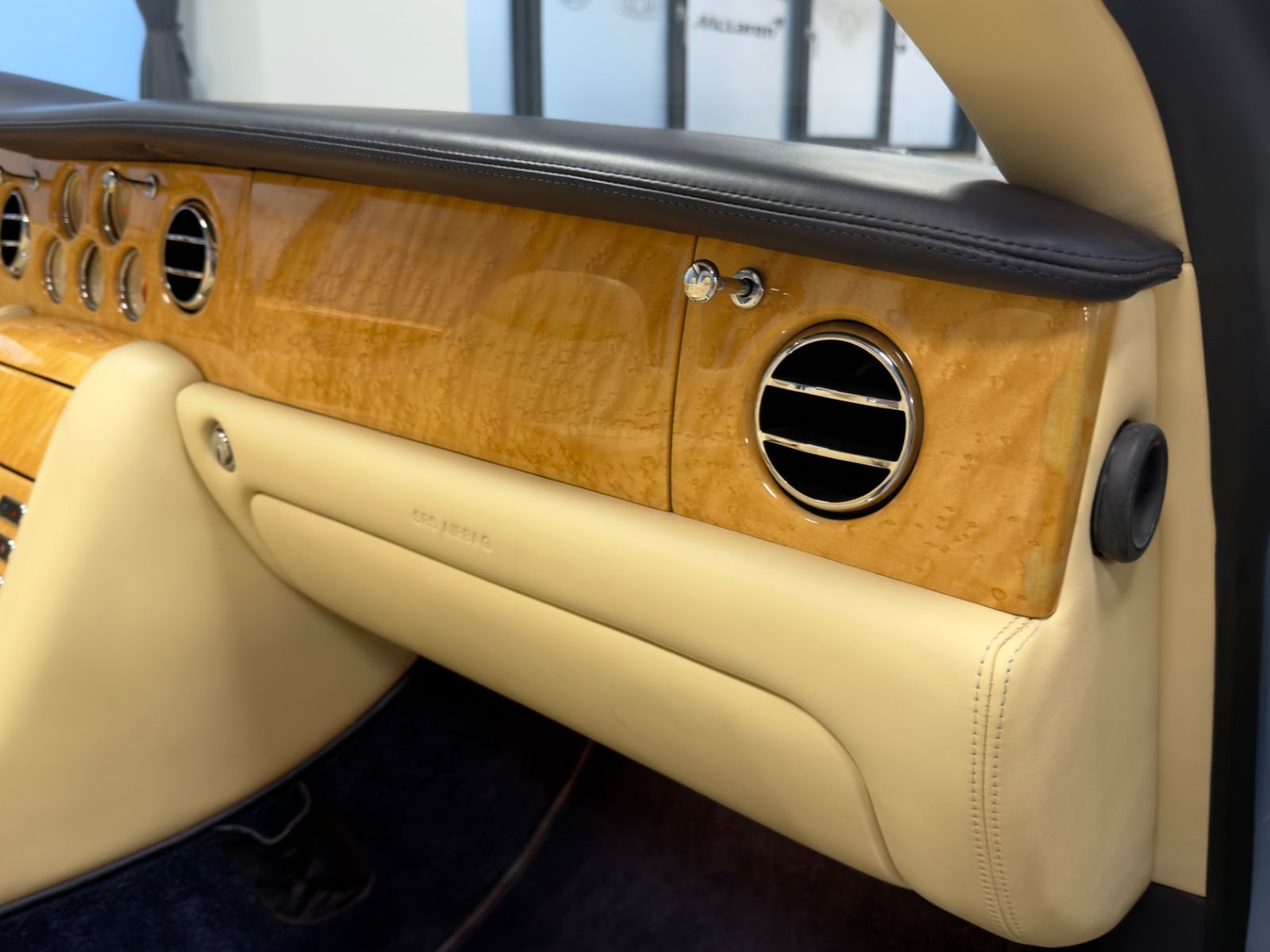 Fahrzeugabbildung Bentley AZURE CABRIO ONE OF ONE 29800KM SAMMLER TRAUM!!!