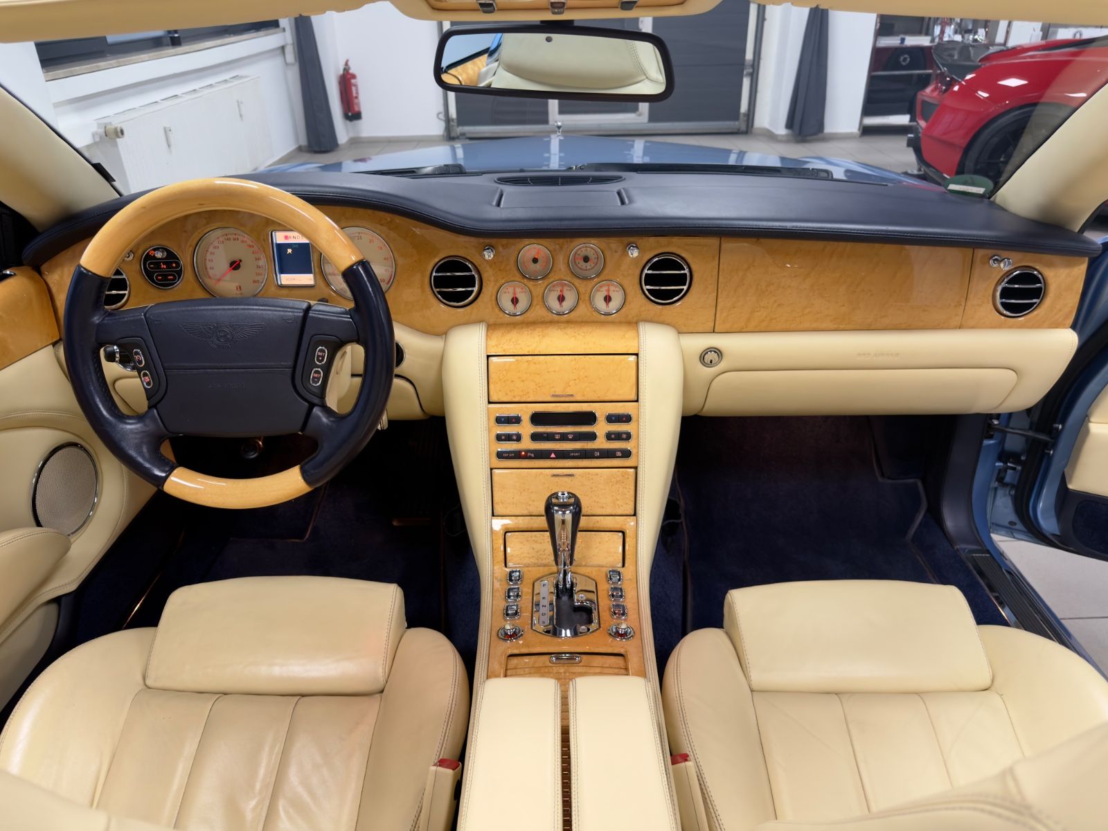 Fahrzeugabbildung Bentley AZURE CABRIO ONE OF ONE 29800KM SAMMLER TRAUM!!!