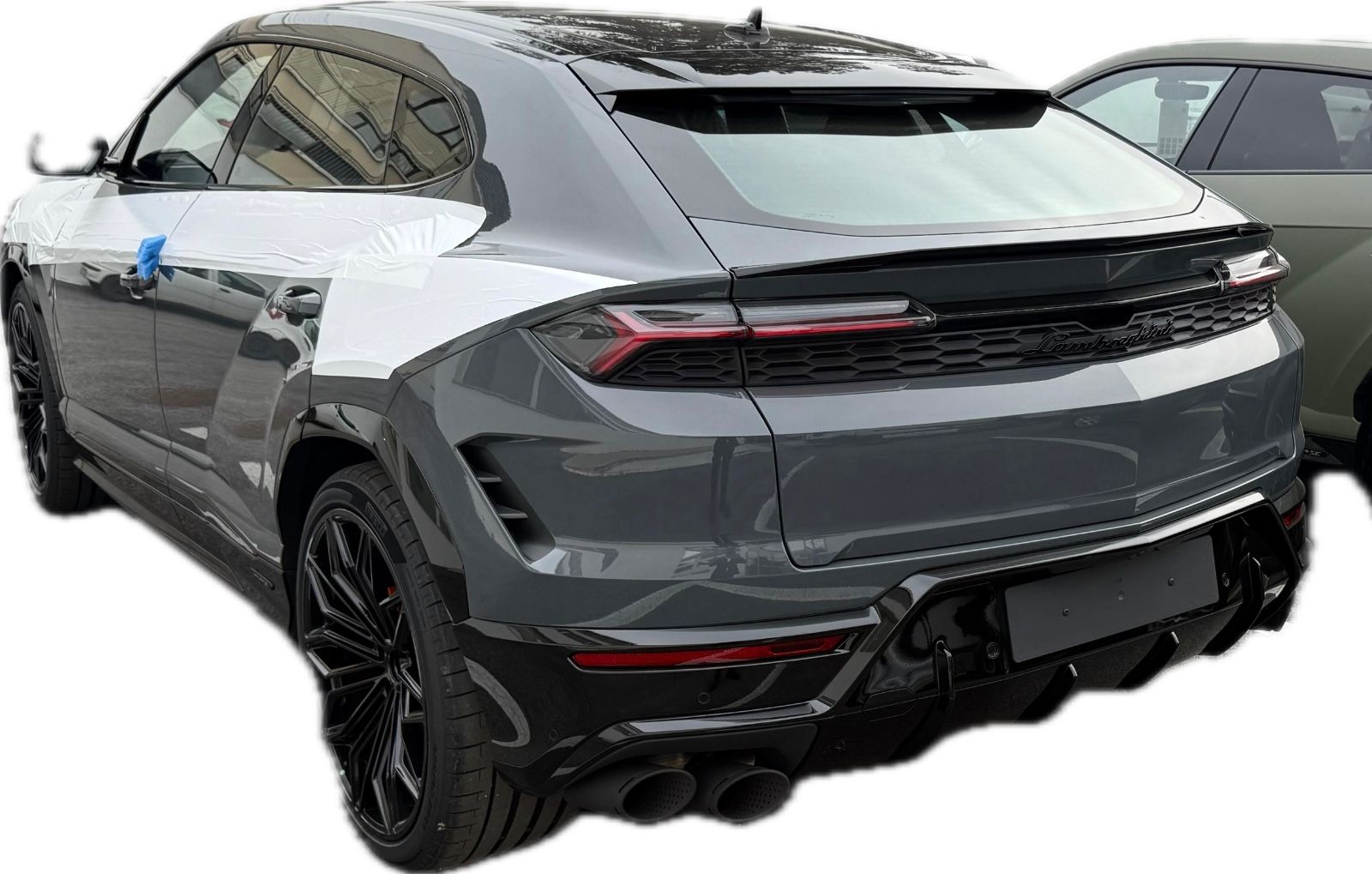 Fahrzeugabbildung Lamborghini URUS SE BIG-CARBONPACK B&O MASSAGE PR26 FULLOPT!