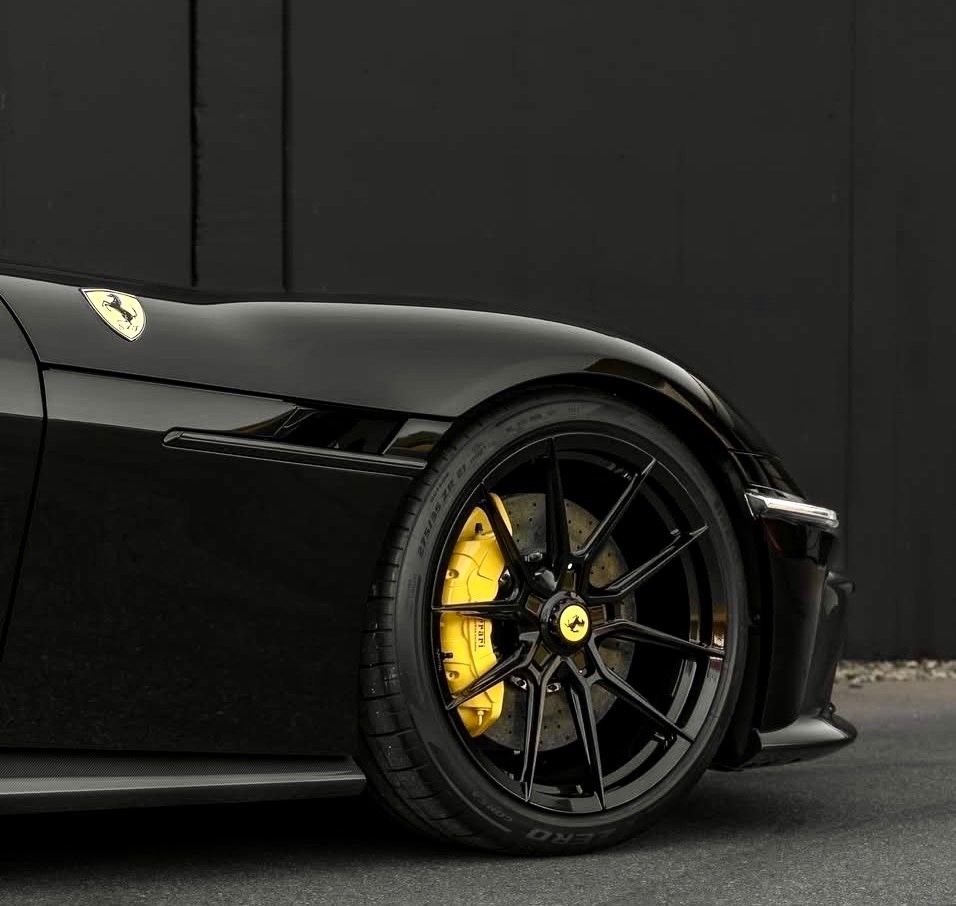 Fahrzeugabbildung Ferrari 12CILINDRI NOVITEC EINZELSTÜCK CARBON FULLOPT!