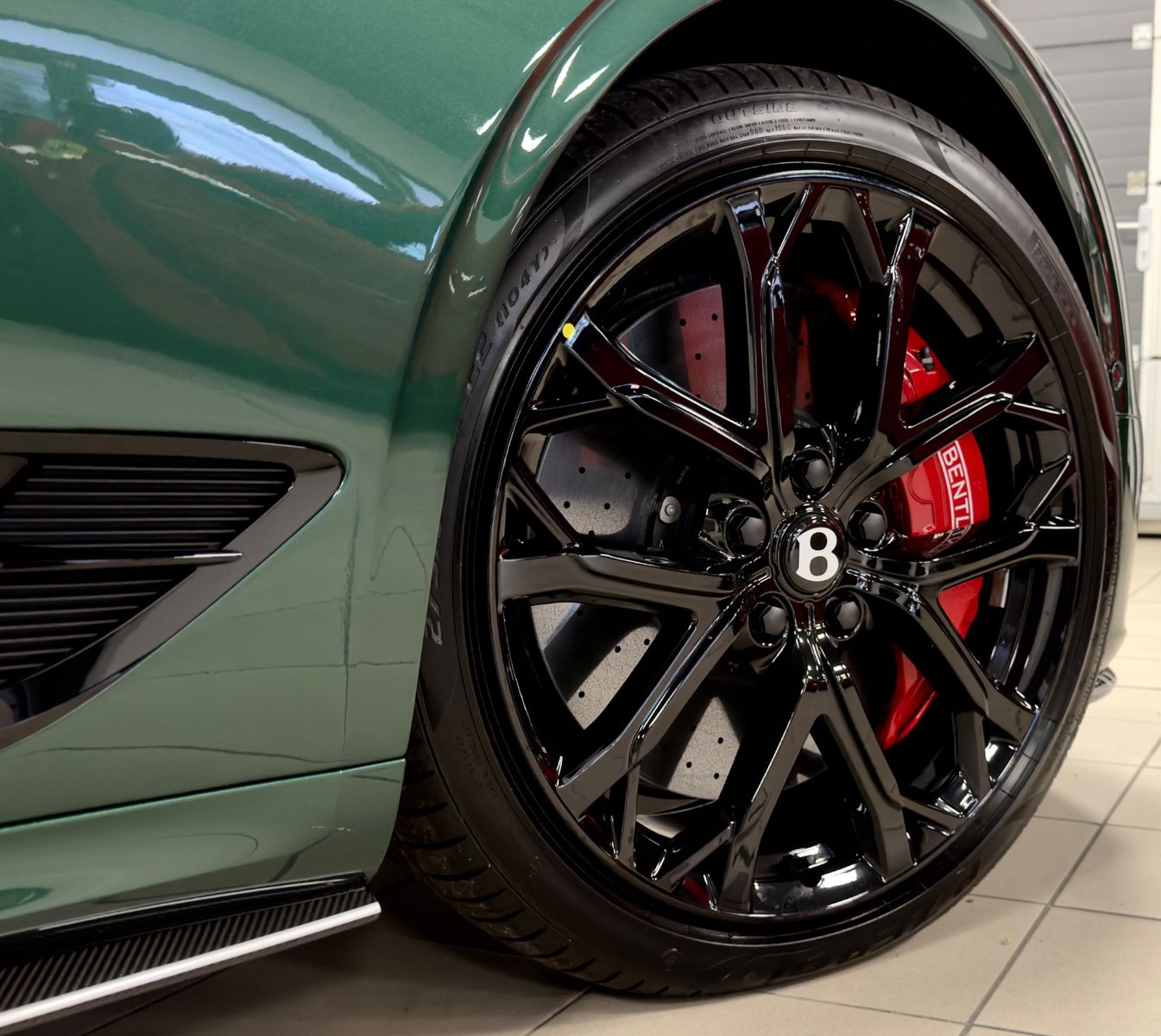 Fahrzeugabbildung Bentley CONTINENTAL  GT LE MANS EDITION 1 of 48 FULLOPT!