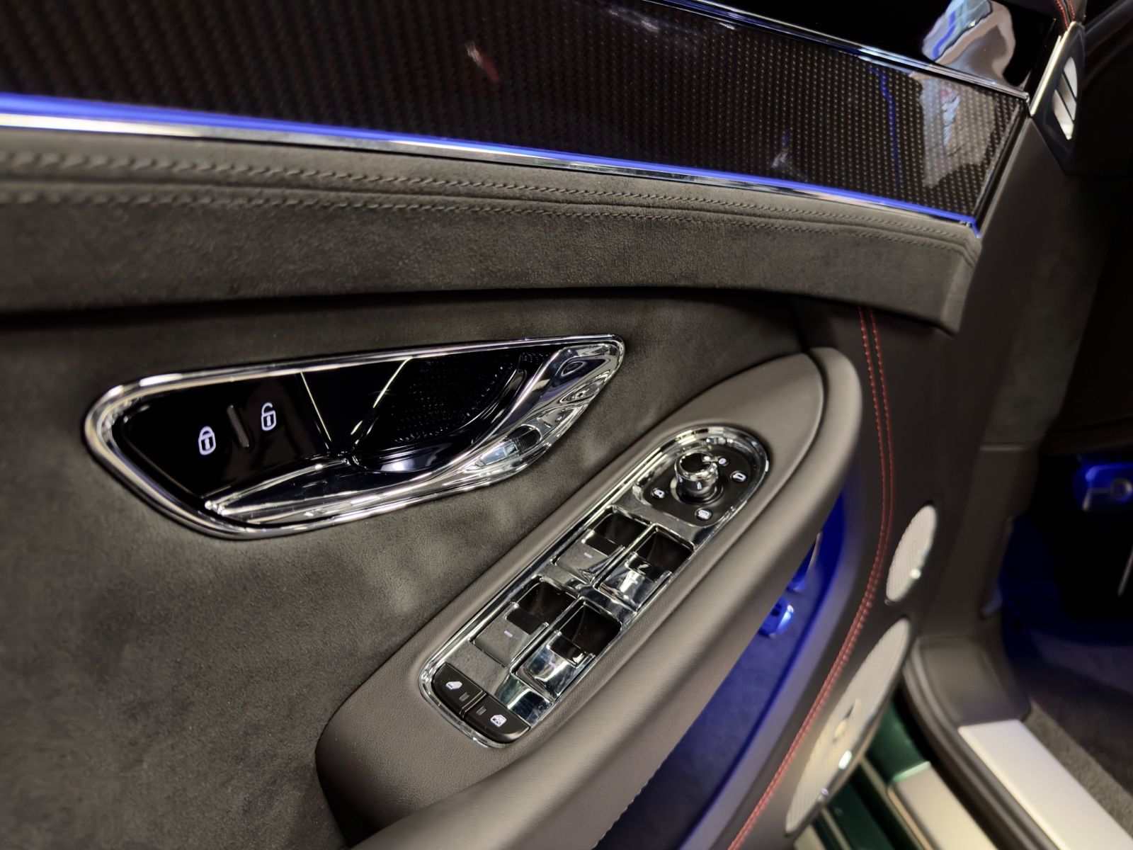 Fahrzeugabbildung Bentley CONTINENTAL  GT LE MANS EDITION 1 of 48 FULLOPT!