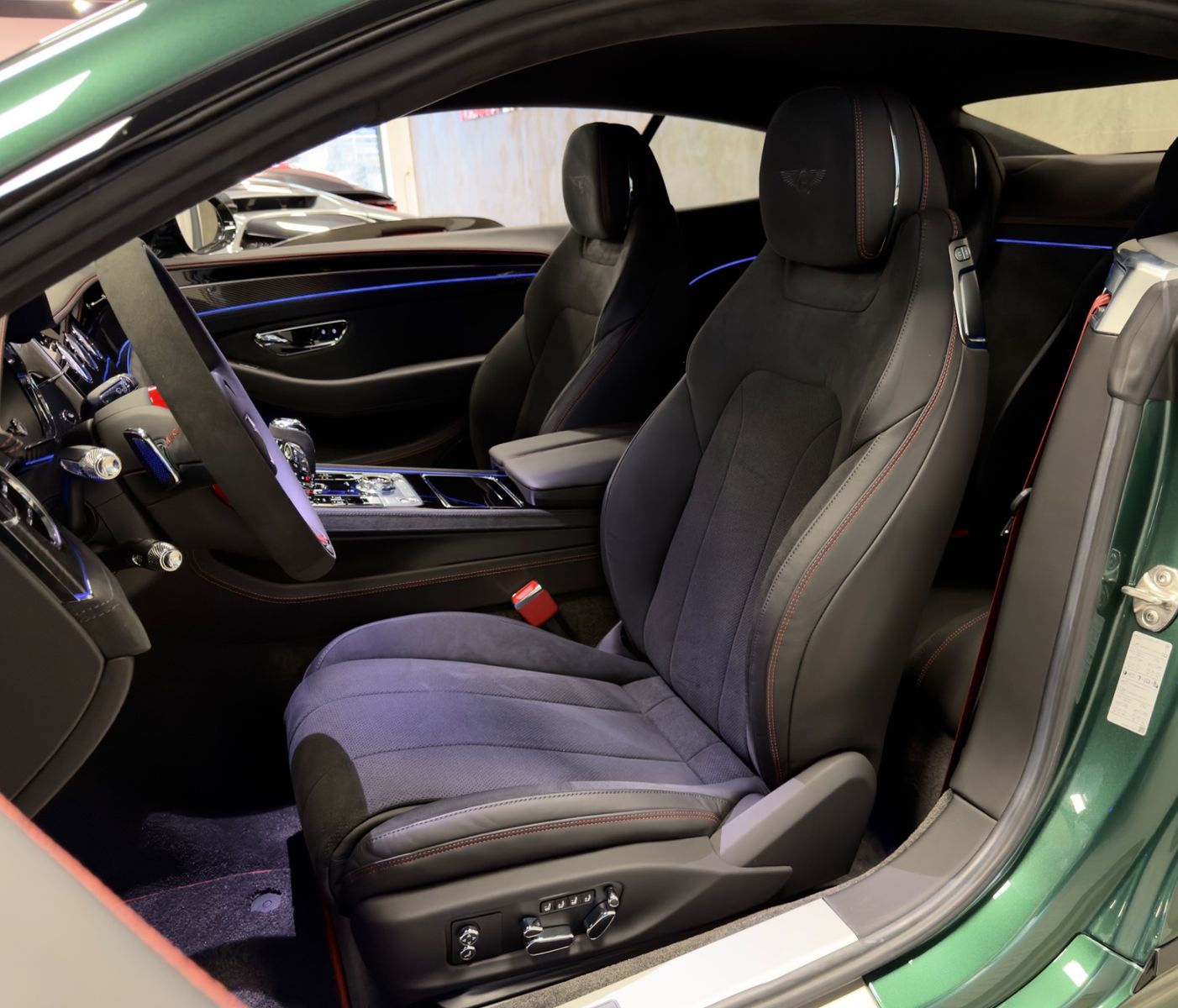 Fahrzeugabbildung Bentley CONTINENTAL  GT LE MANS EDITION 1 of 48 FULLOPT!
