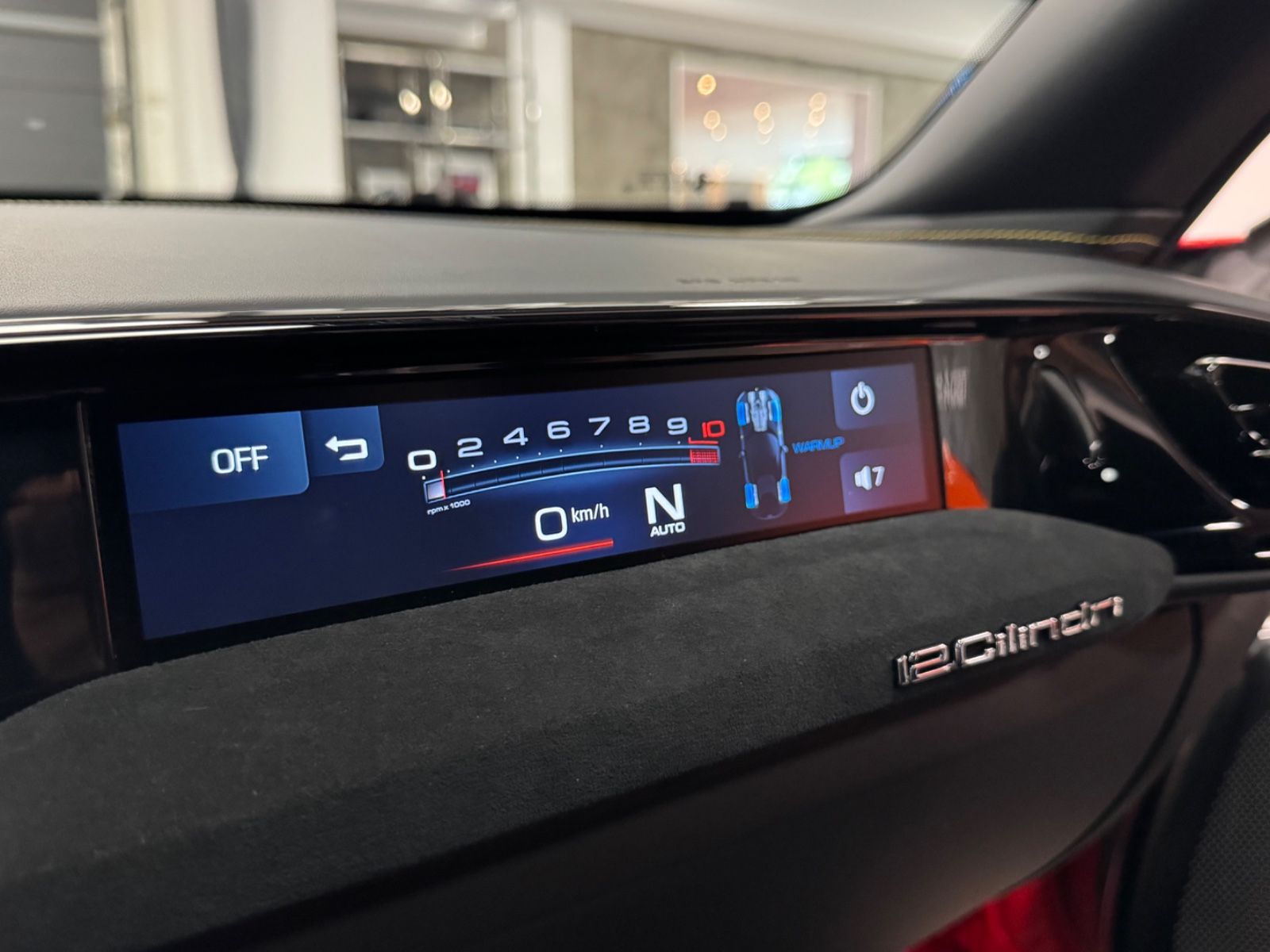 Fahrzeugabbildung Ferrari 12 Cilindri COUPE CARBON EXT&INT CARBONSEAT FULL