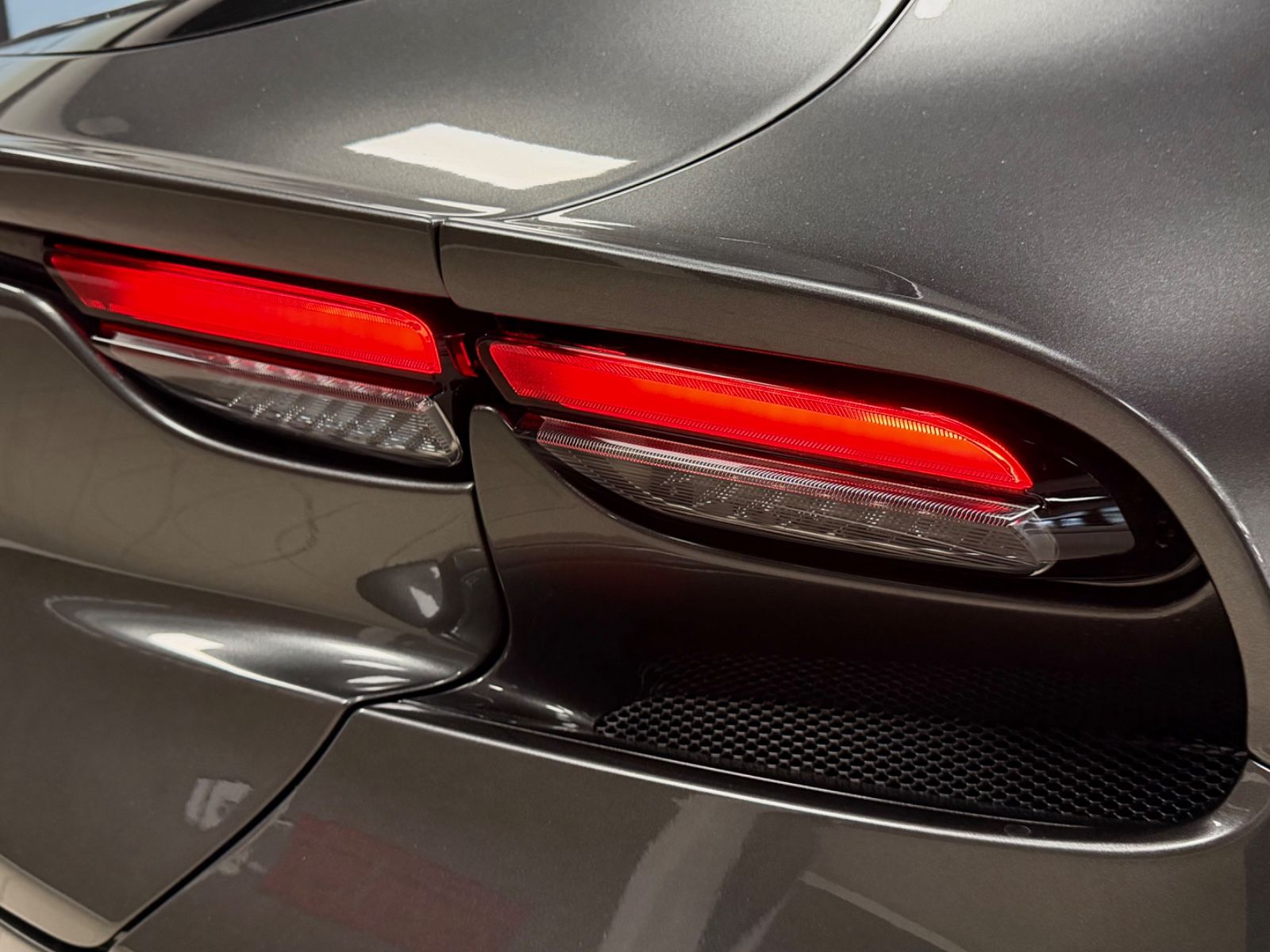 Fahrzeugabbildung Ferrari PUROSANGUE CARBON MASSAGE PANO PR26 LIFT READY!