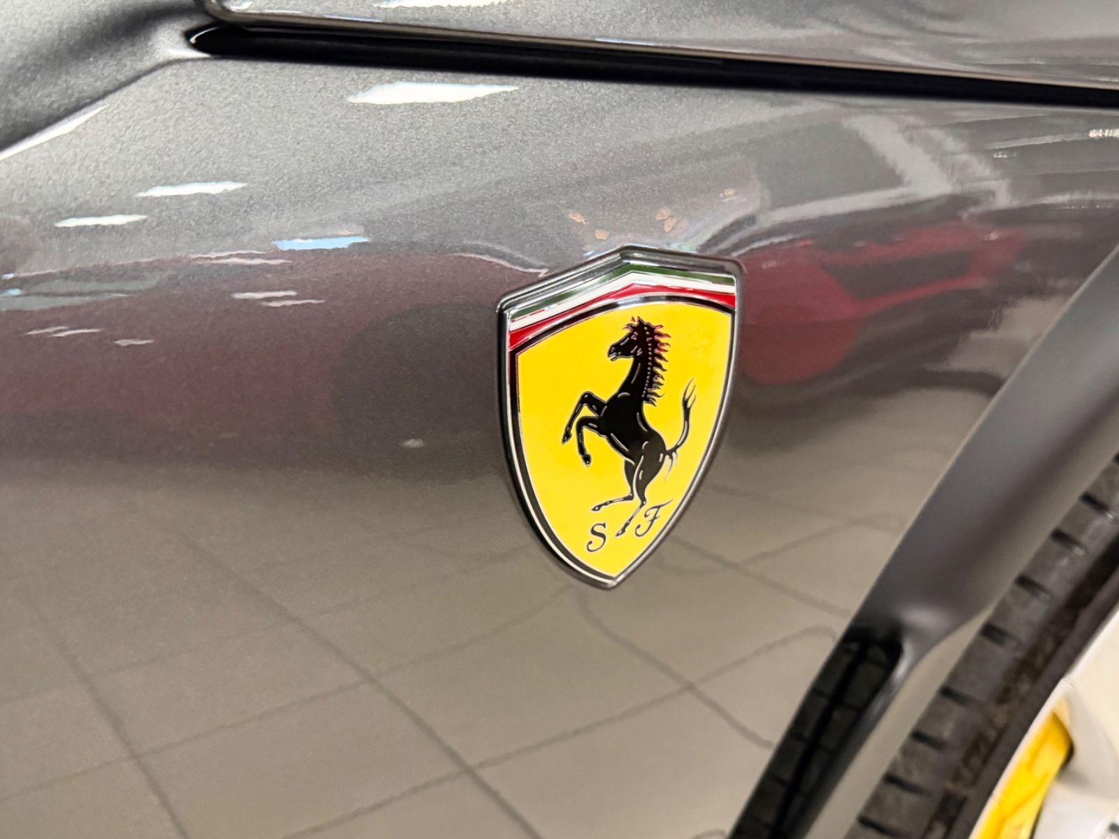 Fahrzeugabbildung Ferrari PUROSANGUE CARBON MASSAGE PANO PR26 LIFT READY!