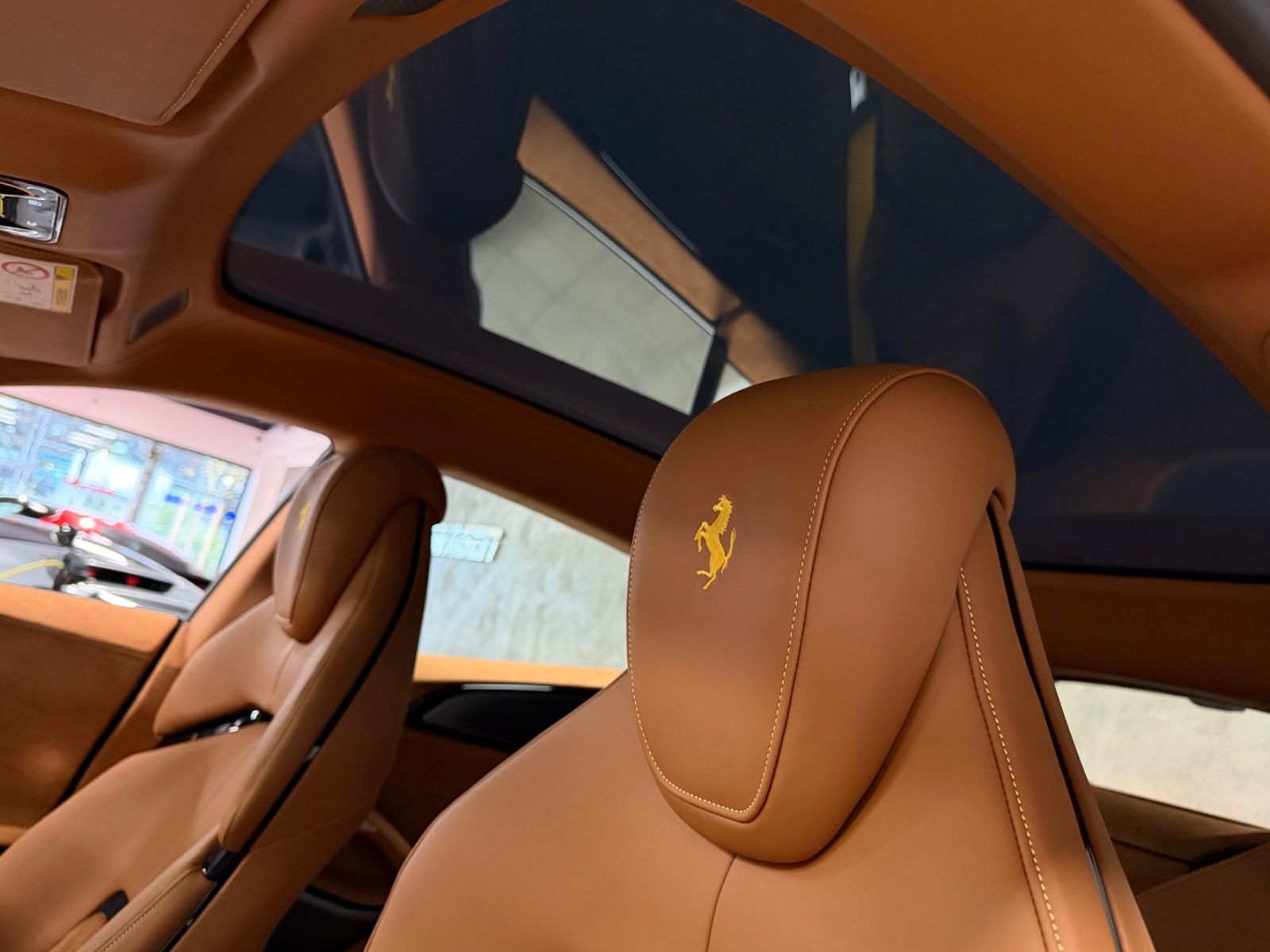 Fahrzeugabbildung Ferrari PUROSANGUE CARBON MASSAGE PANO PR26 LIFT READY!