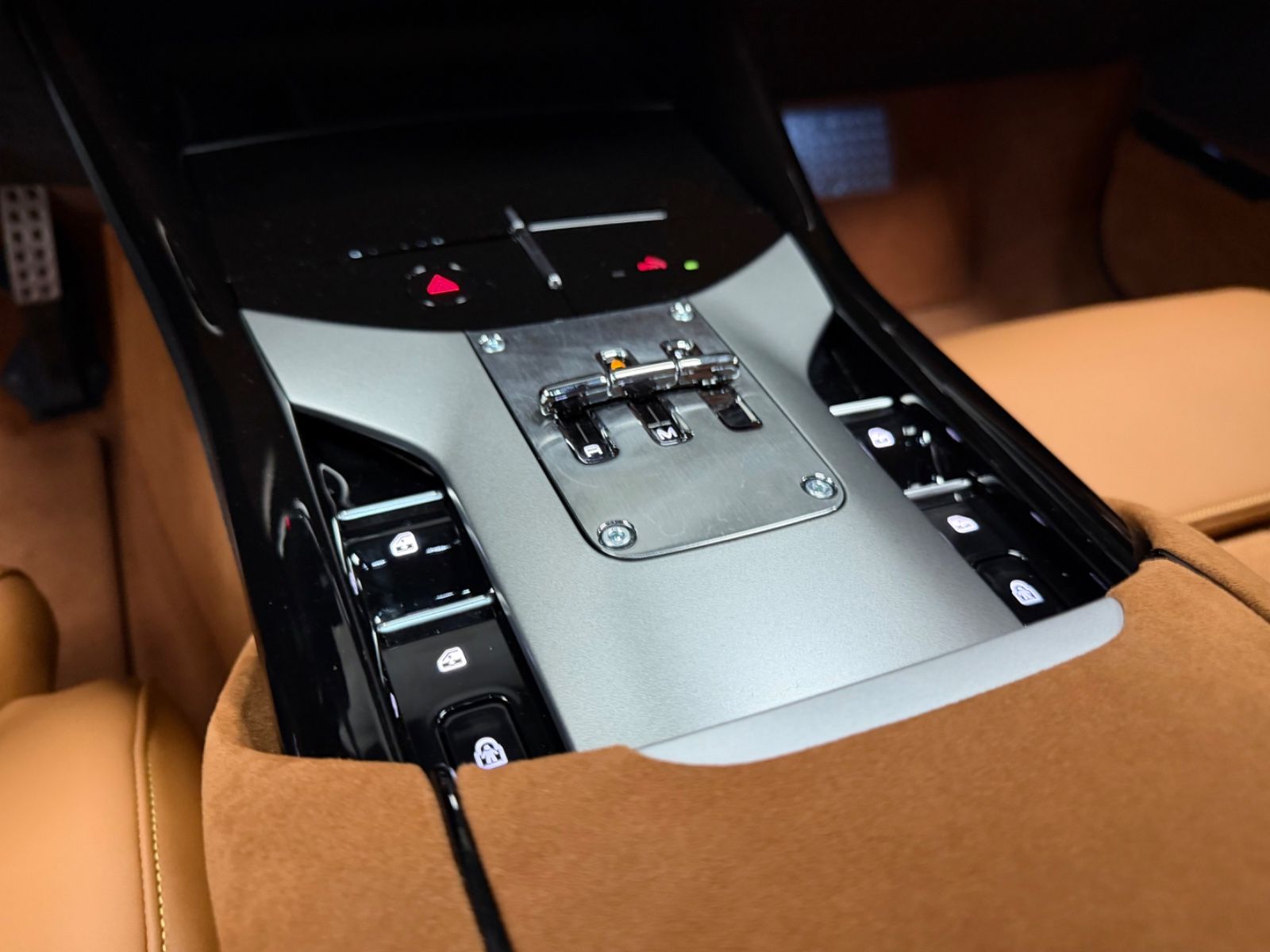 Fahrzeugabbildung Ferrari PUROSANGUE CARBON MASSAGE PANO PR26 LIFT READY!