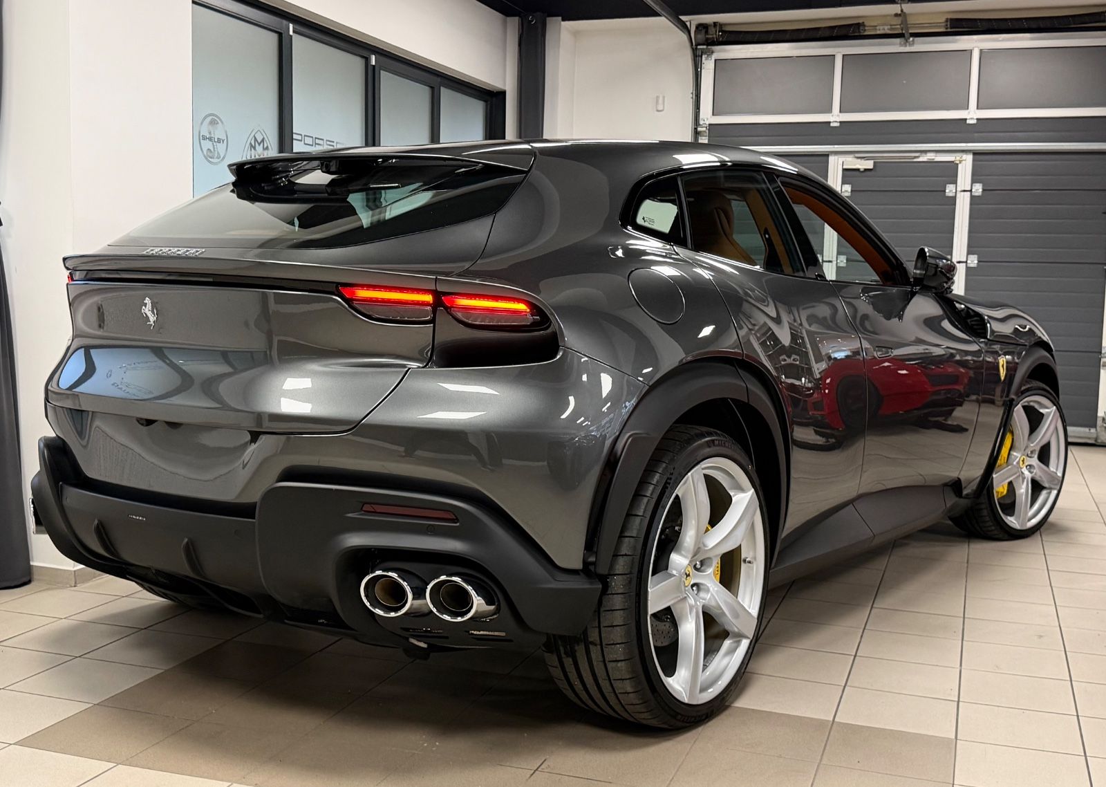 Fahrzeugabbildung Ferrari PUROSANGUE CARBON MASSAGE PANO PR26 LIFT READY!