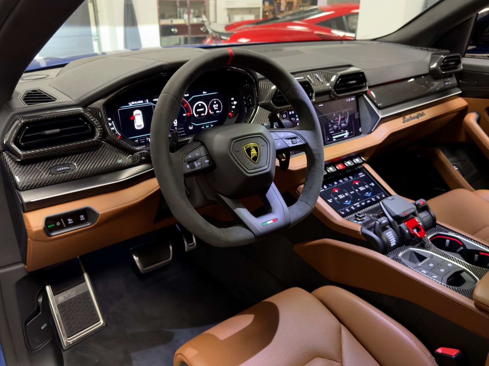 Fahrzeugabbildung Lamborghini URUS SE CARBON B&O MASSAGE PANO HEADUP FULLOPT!!