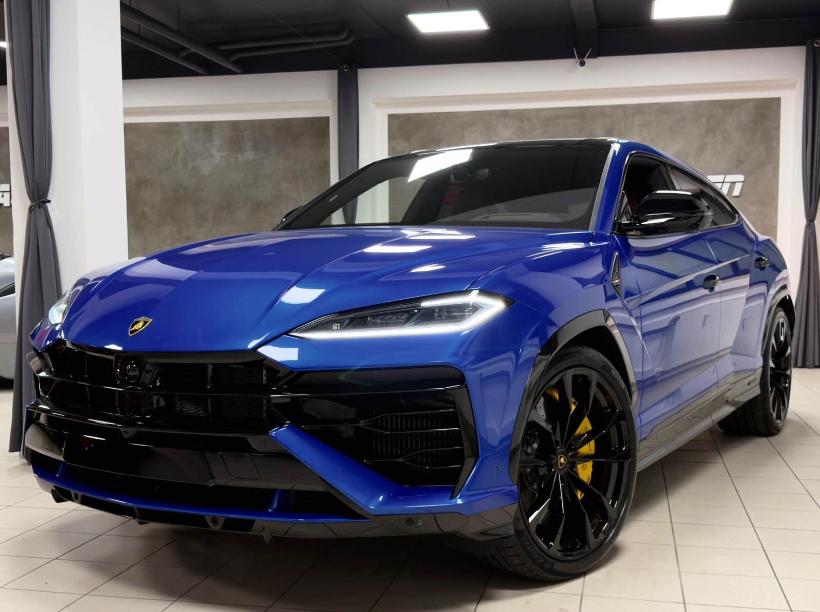 Fahrzeugabbildung Lamborghini URUS SE CARBON B&O MASSAGE PANO HEADUP FULLOPT!!