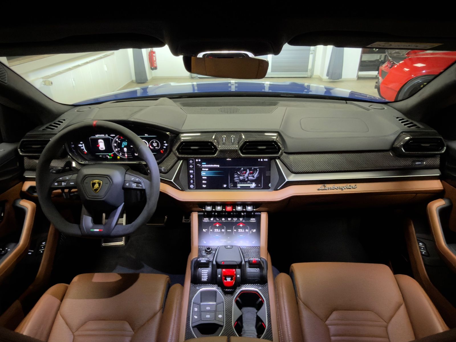 Fahrzeugabbildung Lamborghini URUS SE CARBON B&O MASSAGE PANO HEADUP FULLOPT!!