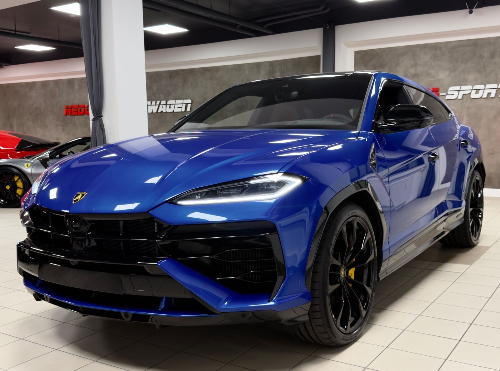 Fahrzeugabbildung Lamborghini URUS SE CARBON B&O MASSAGE PANO HEADUP FULLOPT!!
