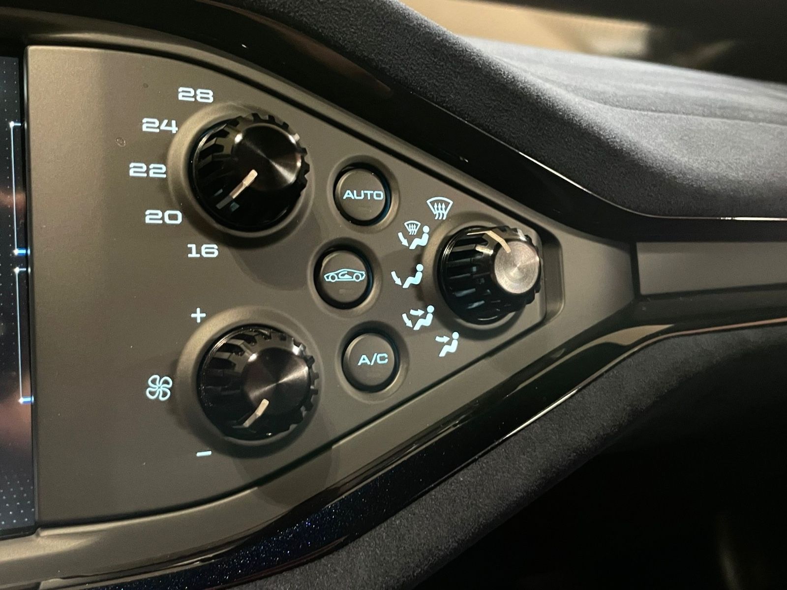 Fahrzeugabbildung Ford GT HERITAGE 64 PROTOTYPE 1OF50 LIMITED COLLECTOR