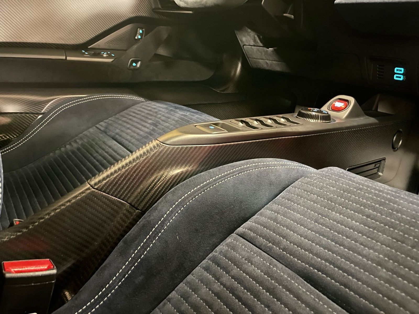 Fahrzeugabbildung Ford GT HERITAGE 64 PROTOTYPE 1OF50 LIMITED COLLECTOR