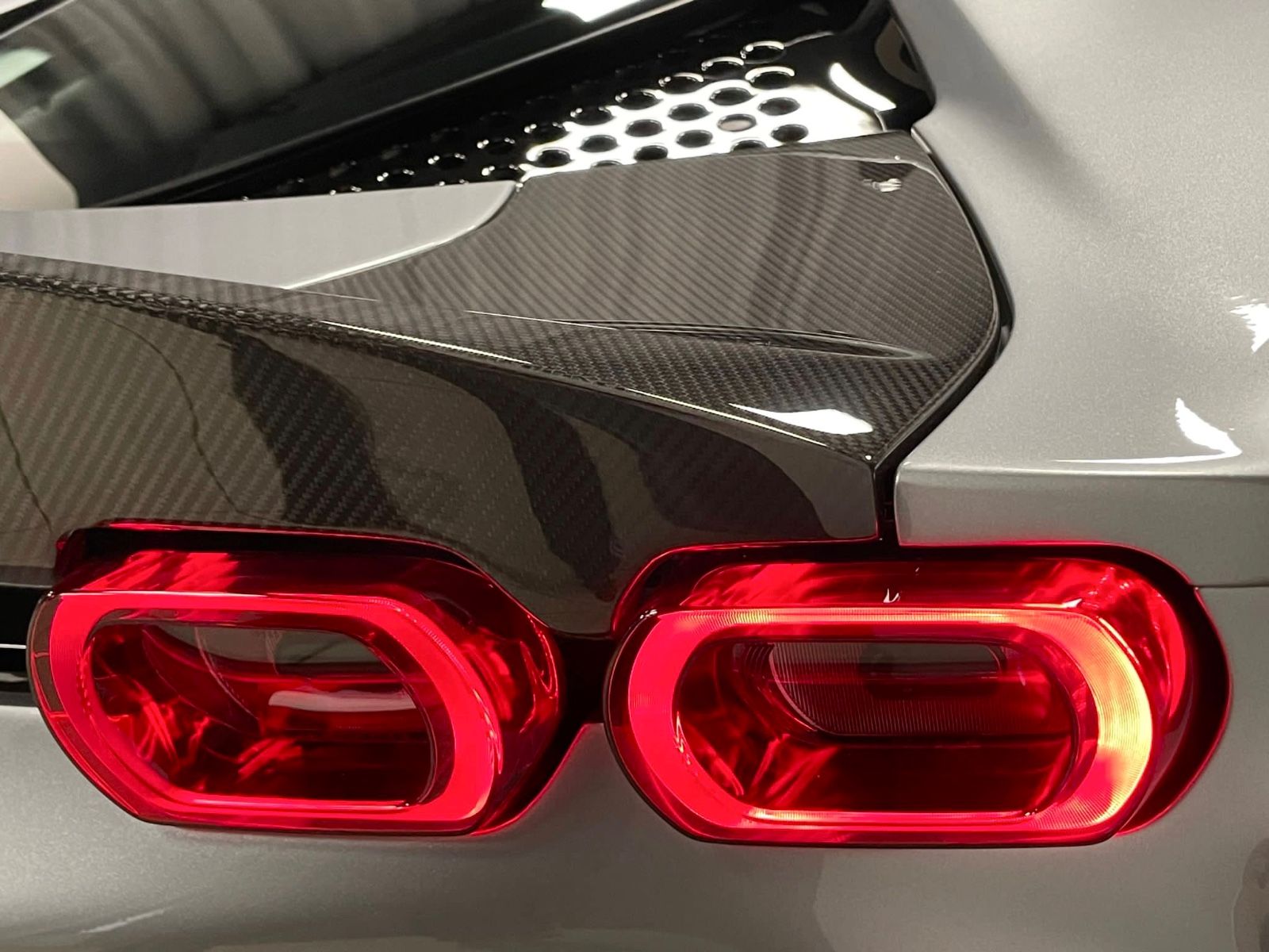 Fahrzeugabbildung Ferrari SF90 STRADALE NOVITEC RACINGSEAT CARBONPACK FULL