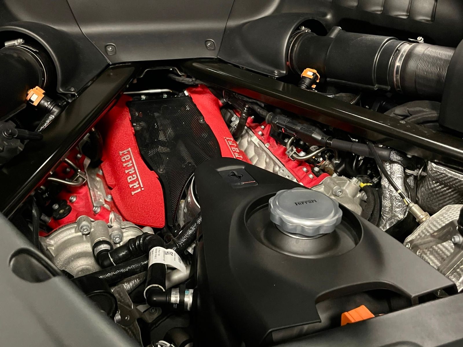 Fahrzeugabbildung Ferrari SF90 STRADALE NOVITEC RACINGSEAT CARBONPACK FULL