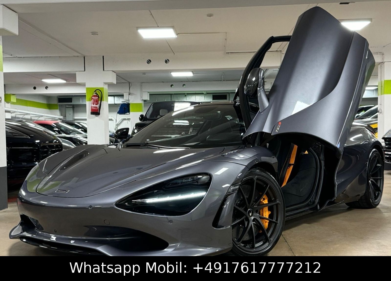 Fahrzeugabbildung McLaren 750S COUPE MY25 CARBON EXT&INT B&W LIFT FULLOPT!